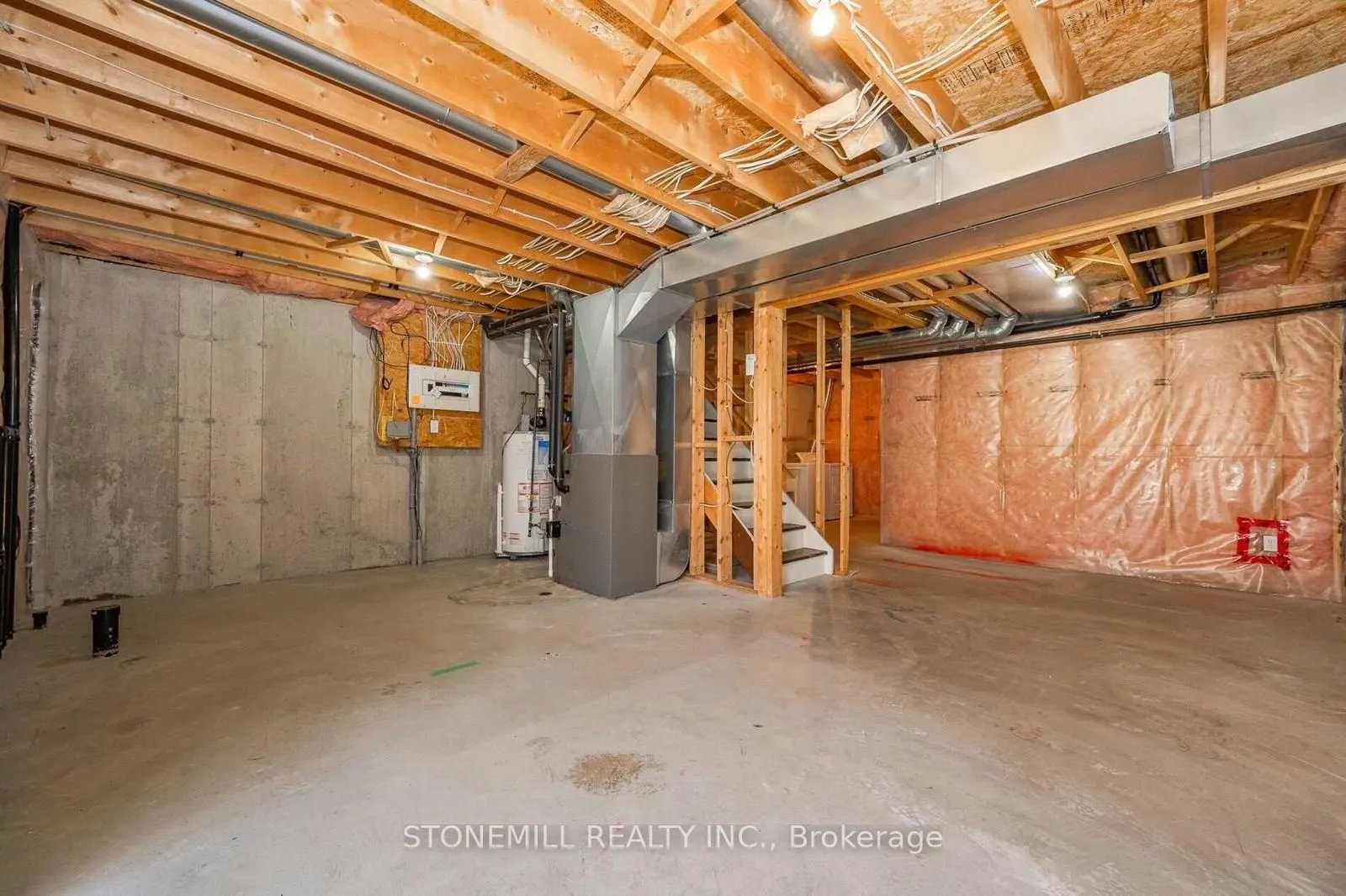 31 SCHRODER Crescent, #34