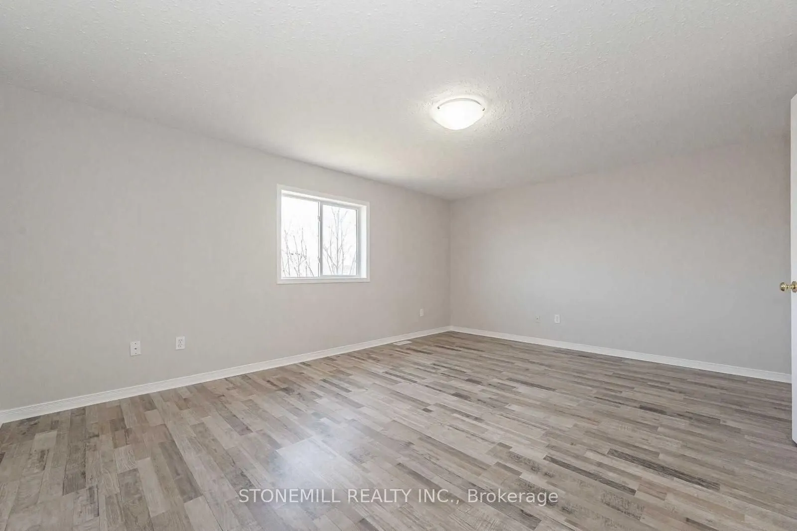 31 SCHRODER Crescent, #34