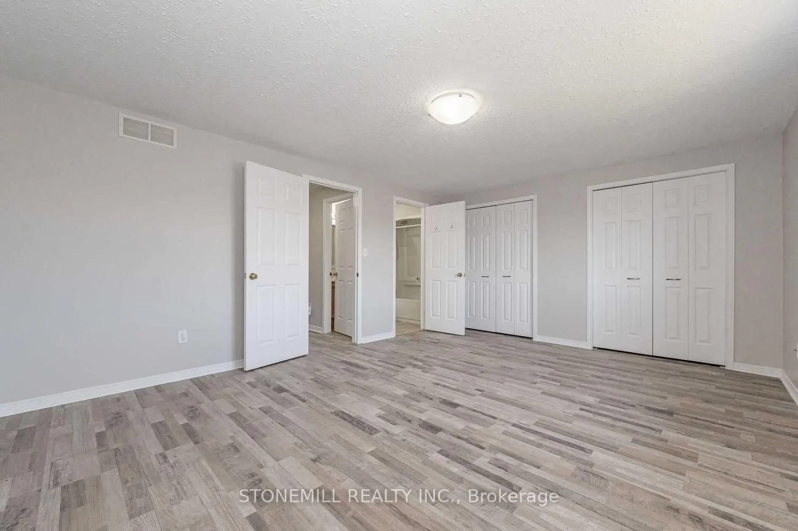 31 SCHRODER Crescent, #34