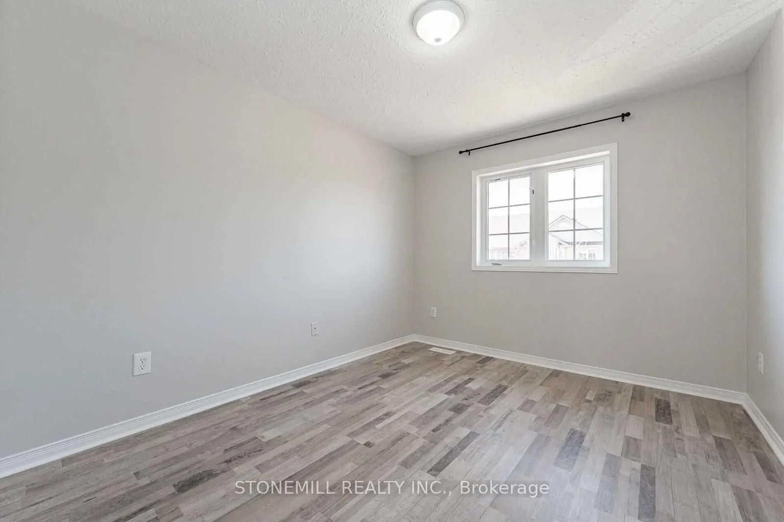 31 SCHRODER Crescent, #34