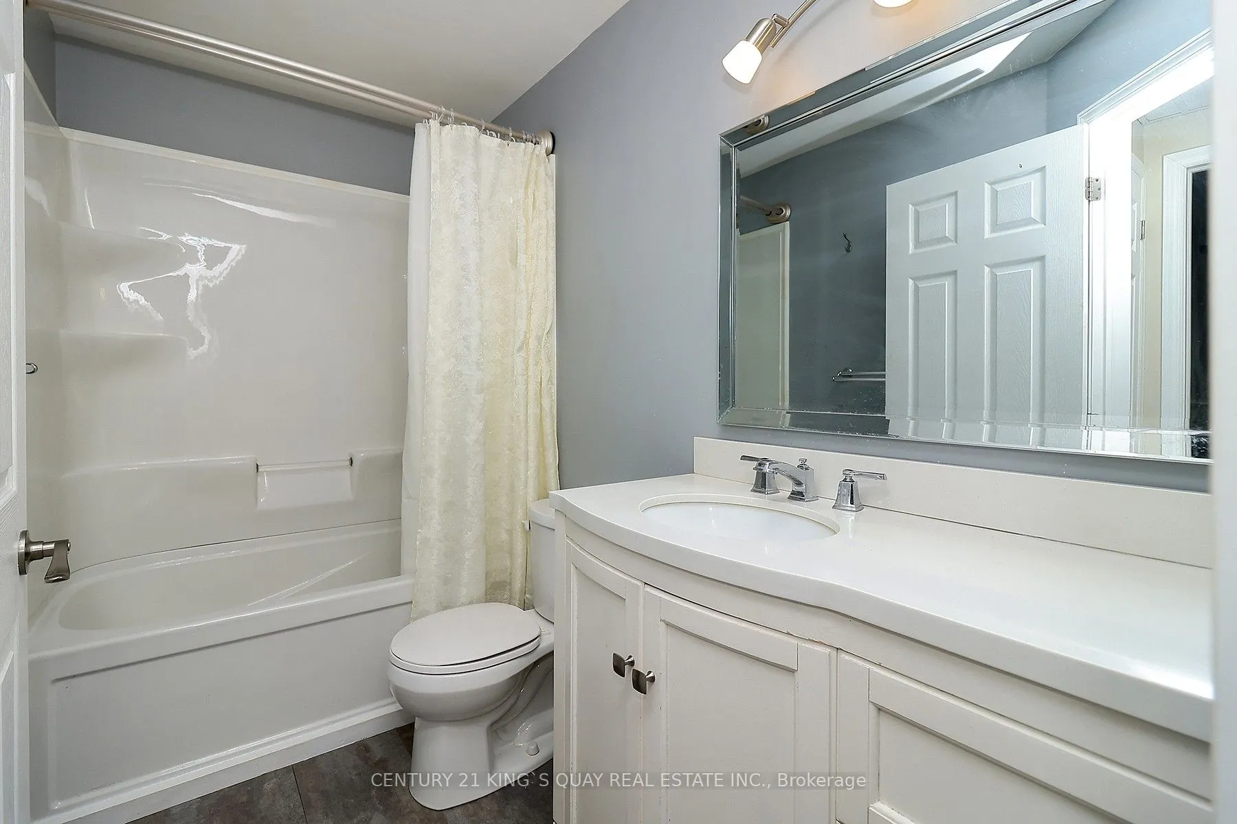115 Mary Street W, #29