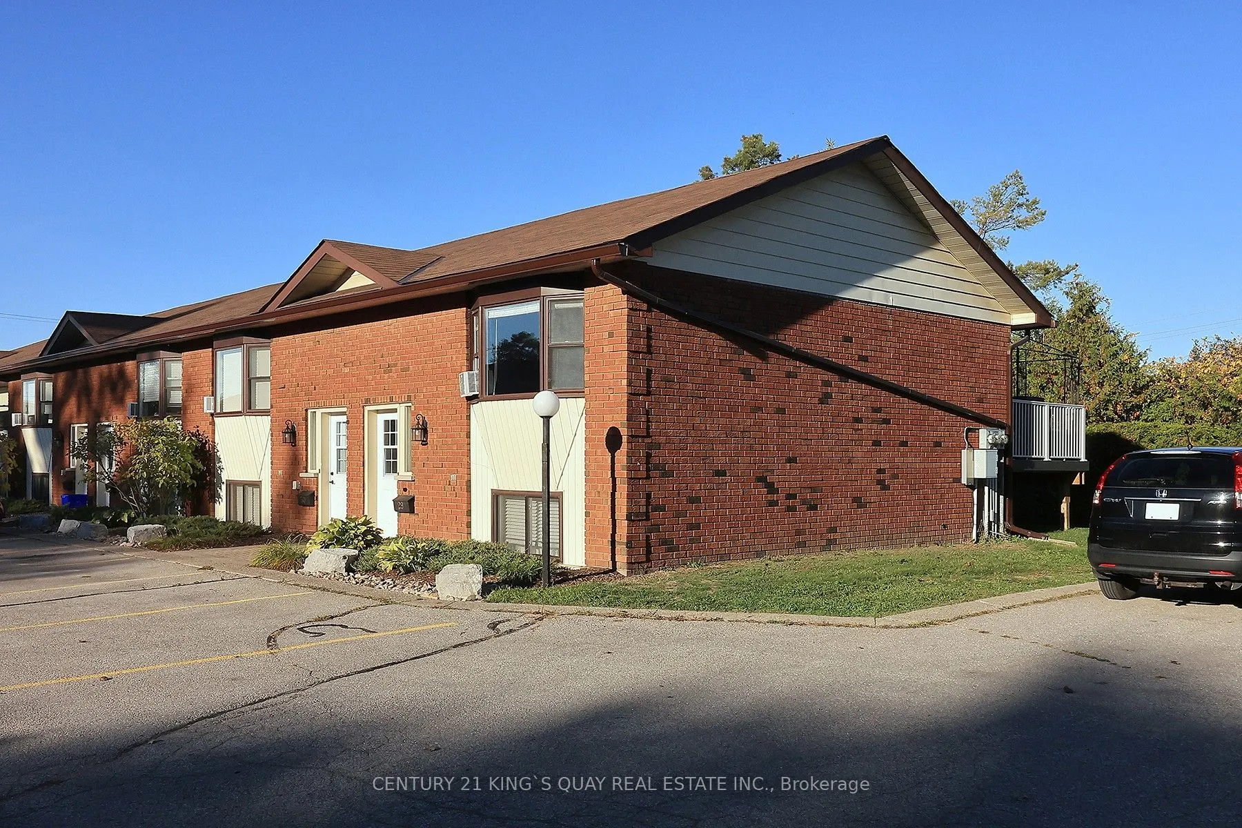 115 Mary Street W, #29