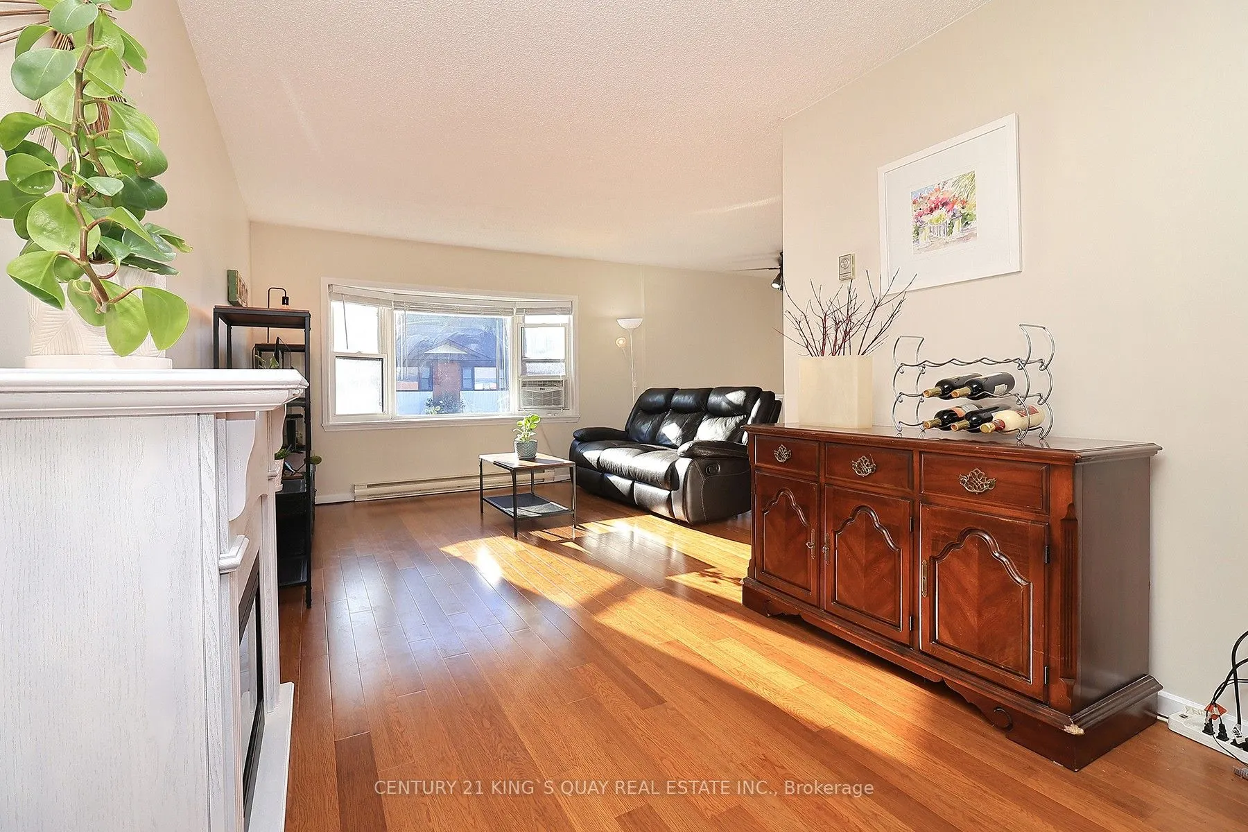 115 Mary Street W, #29
