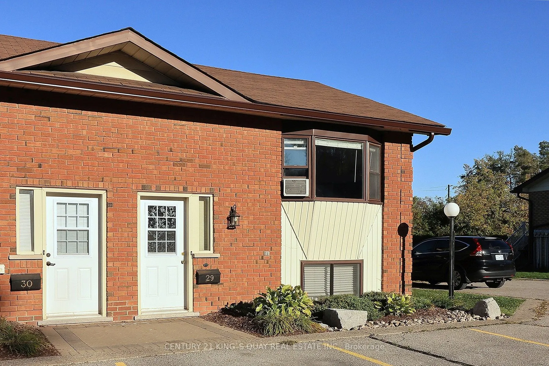 115 Mary Street W, #29