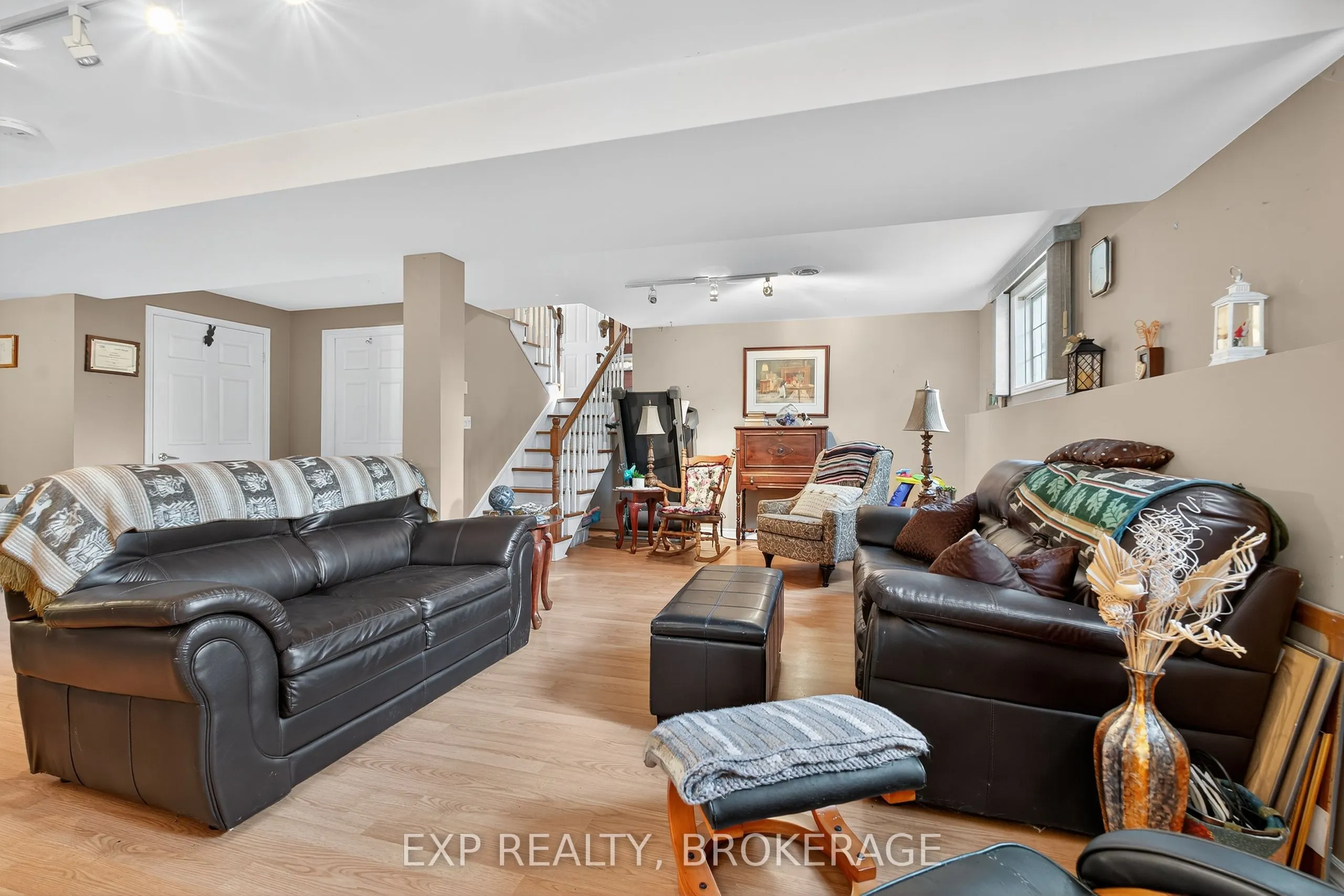 63 SOUTHWOOD Crescent