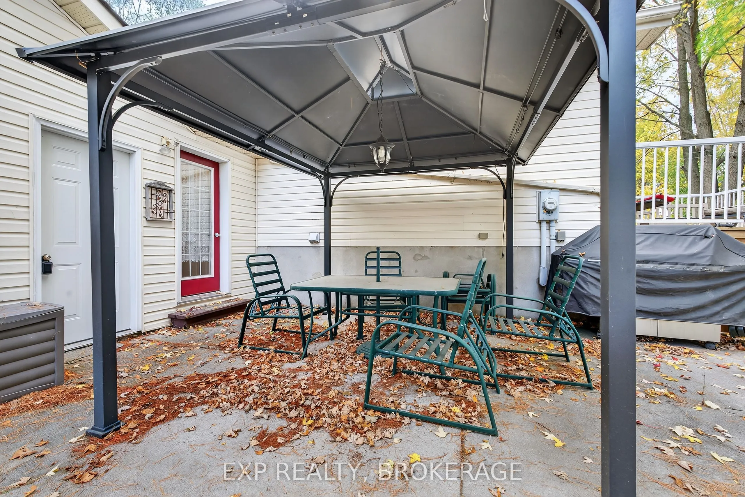 63 SOUTHWOOD Crescent
