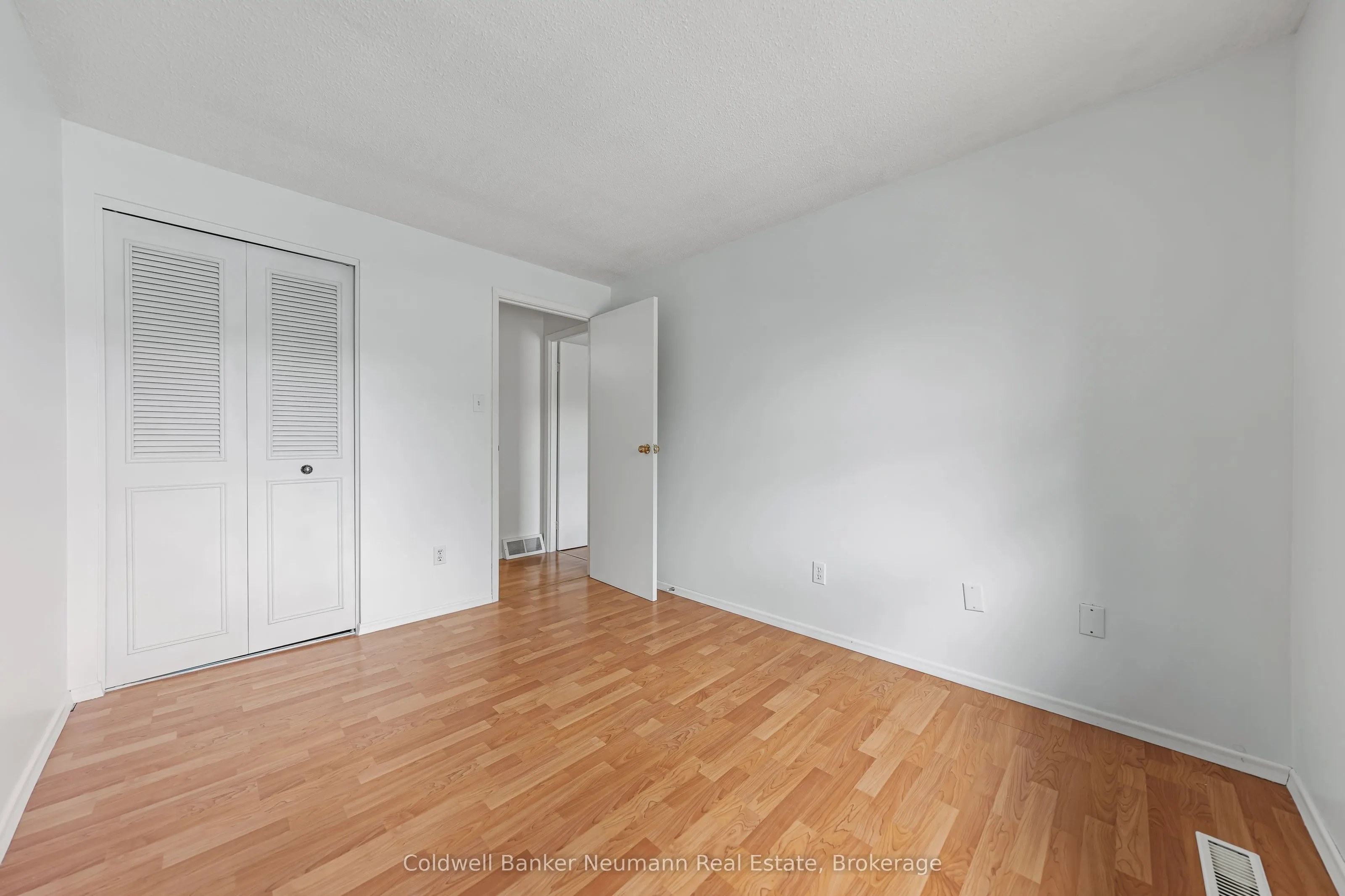 539 Willow Road, #19