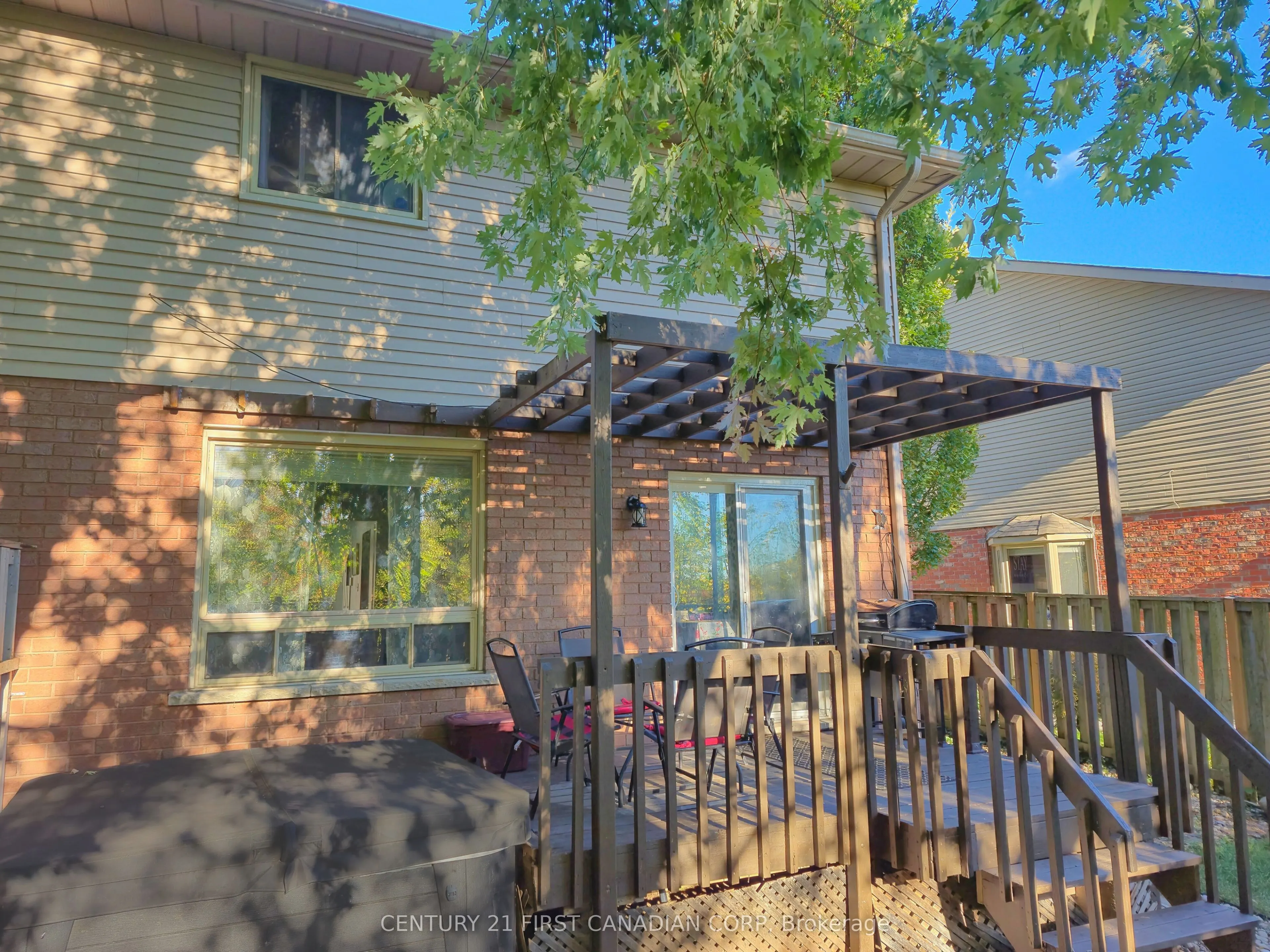 15 Mohican Drive