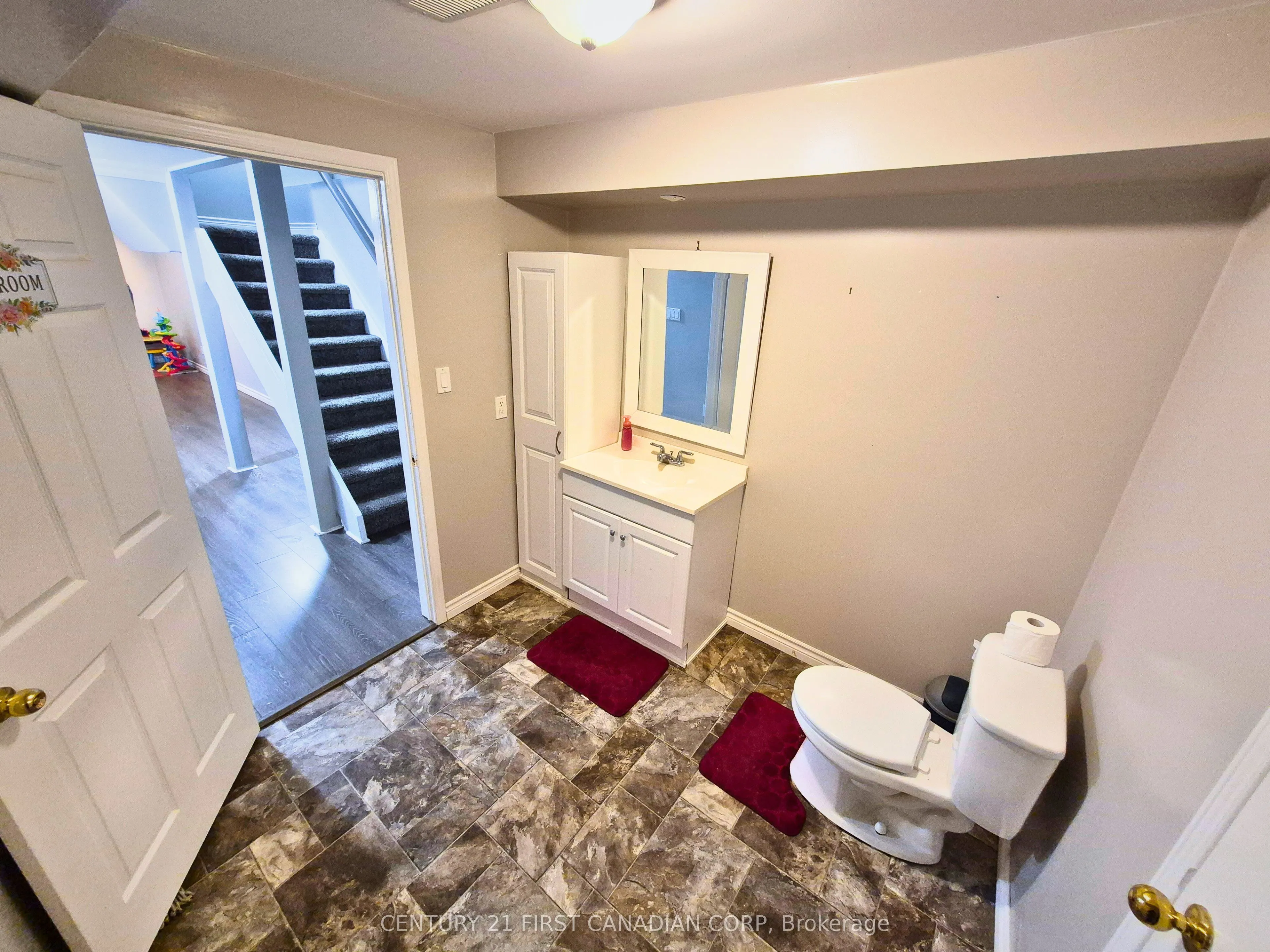 15 Mohican Drive