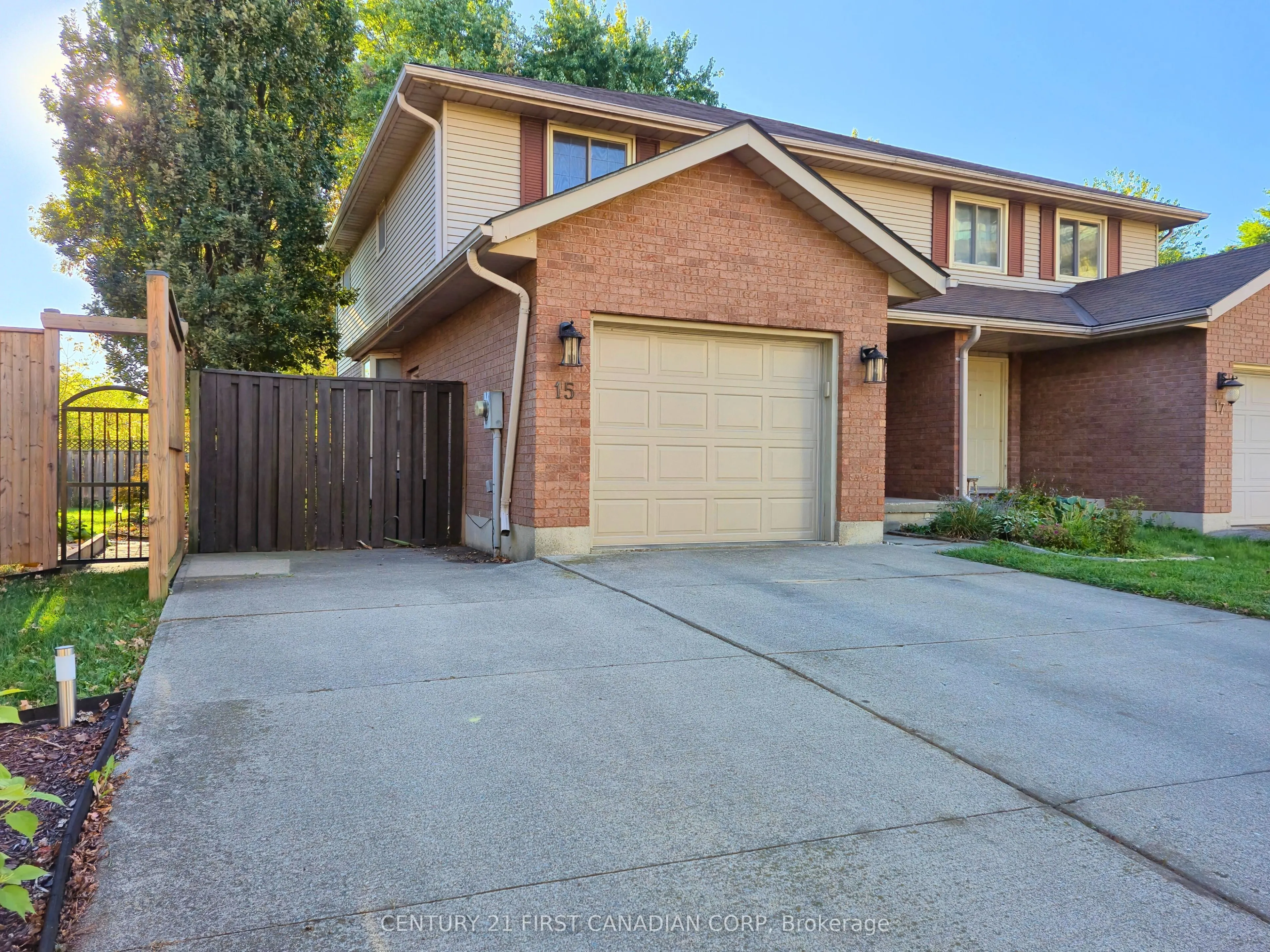 15 Mohican Drive