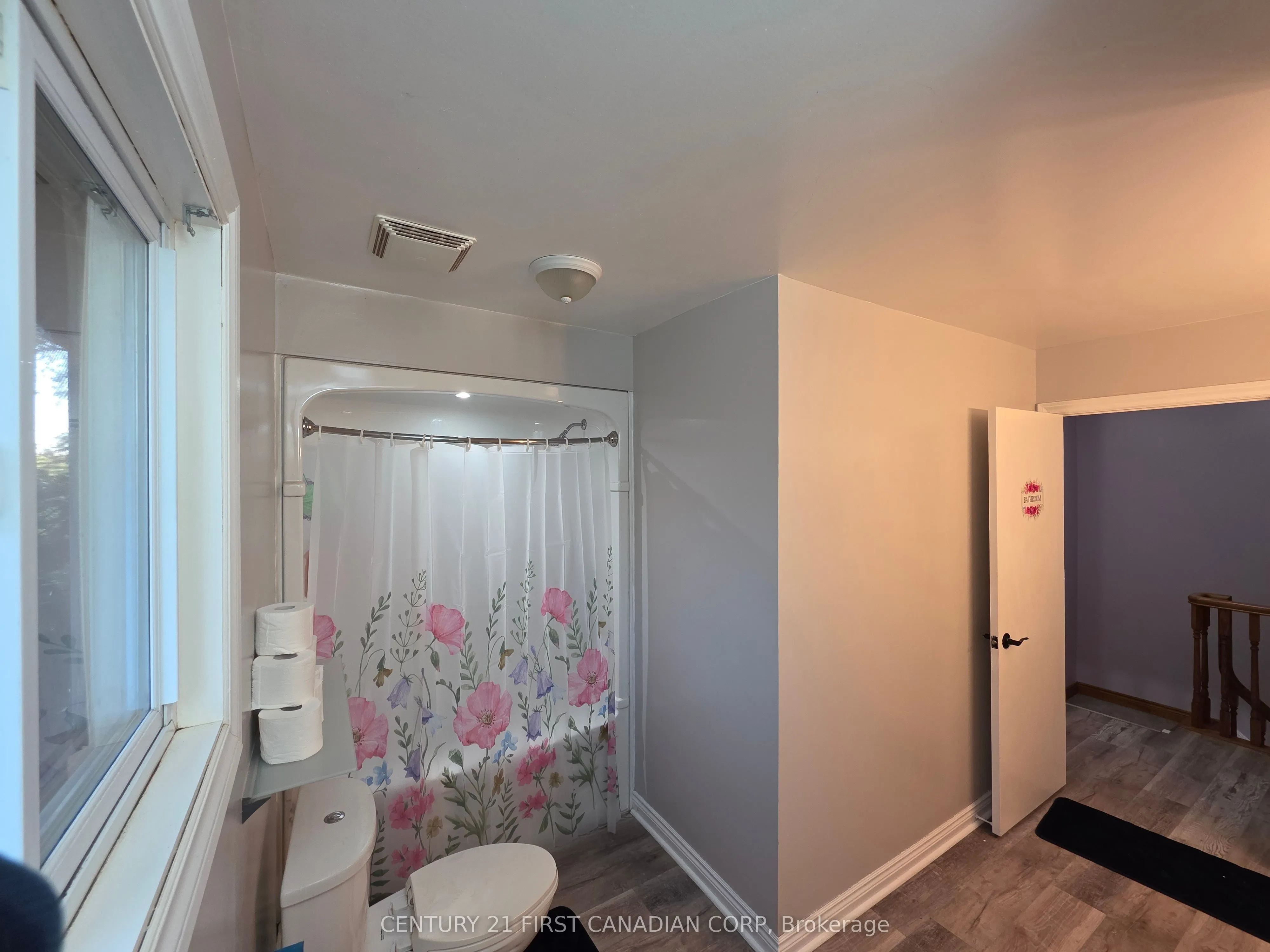 15 Mohican Drive