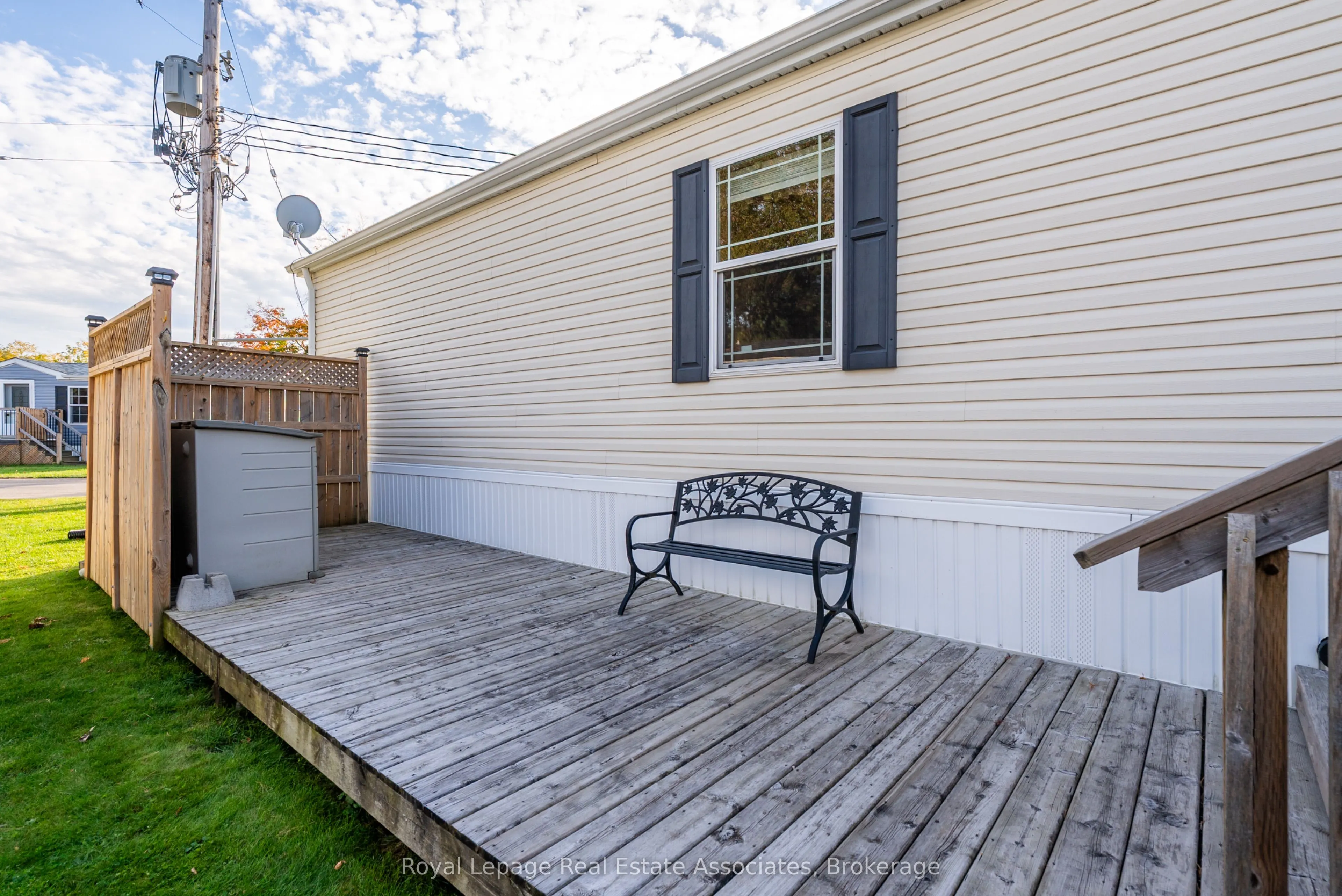 41 Cedarbush Crescent