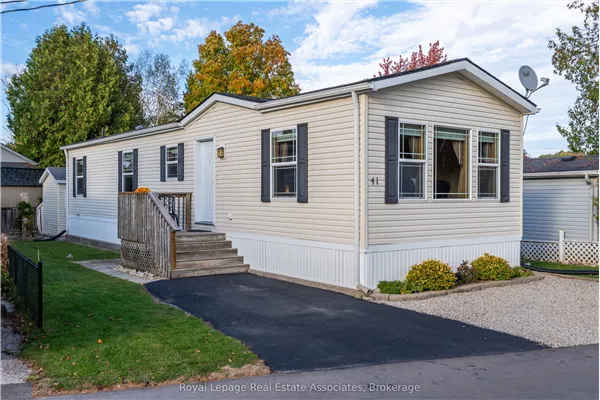 41 Cedarbush Crescent