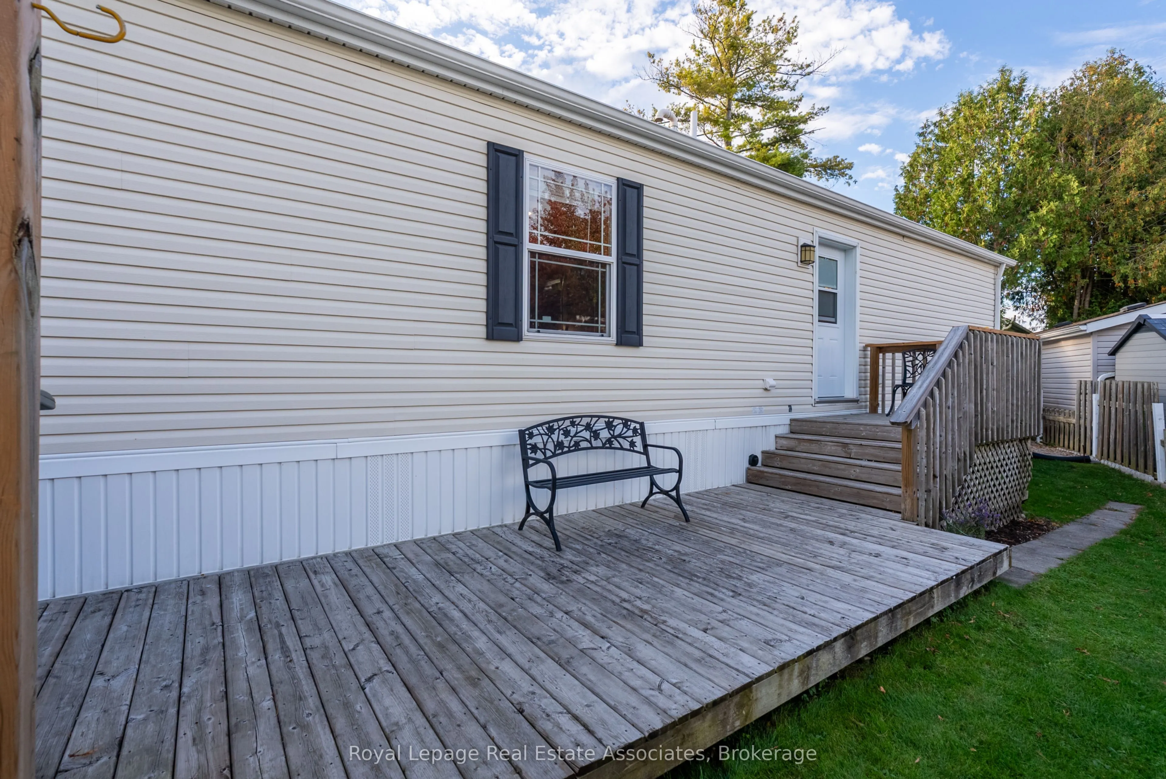 41 Cedarbush Crescent