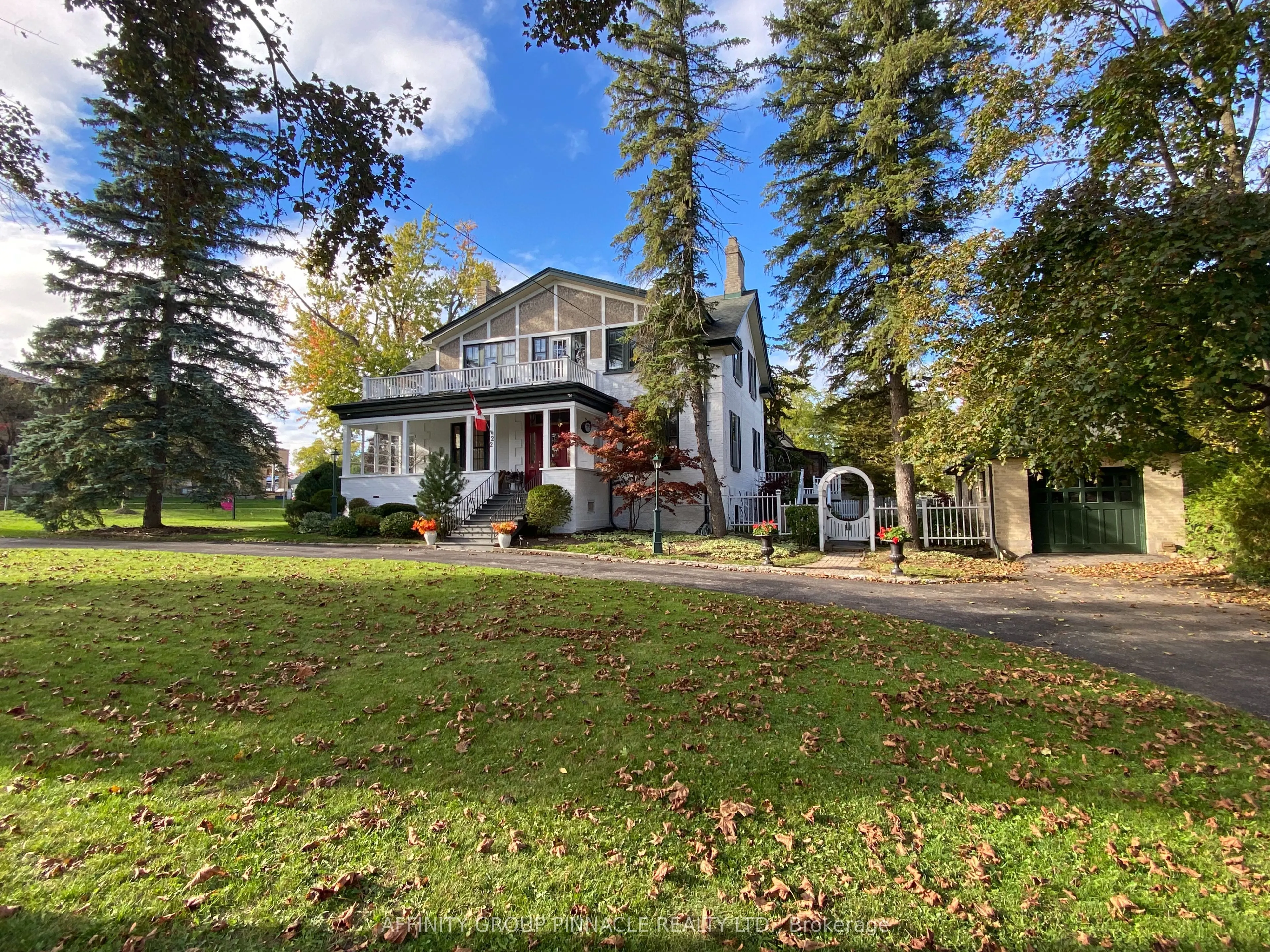 22 Francis Street