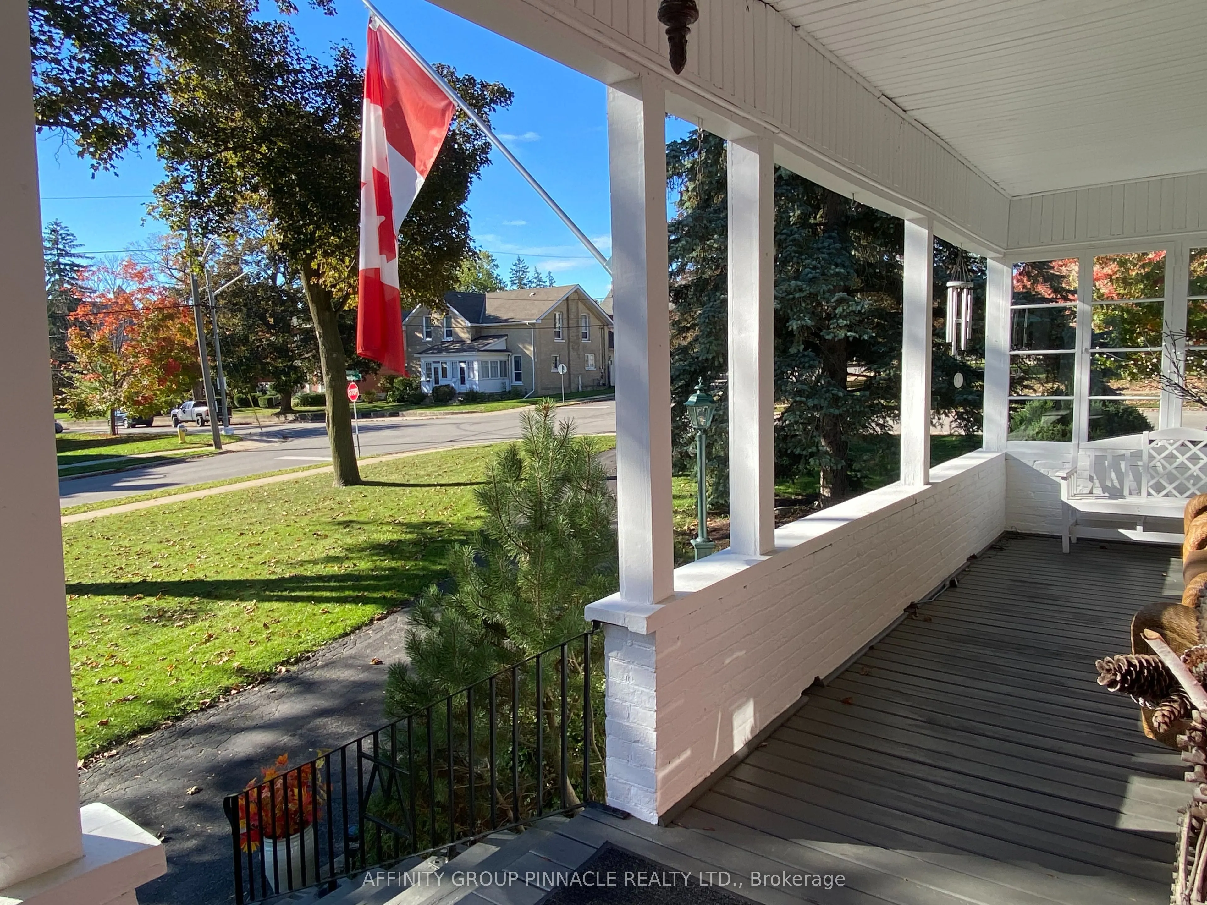 22 Francis Street