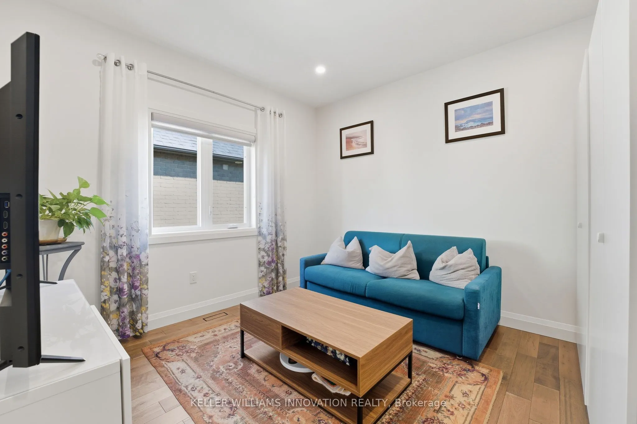 19 Gilmer Crescent