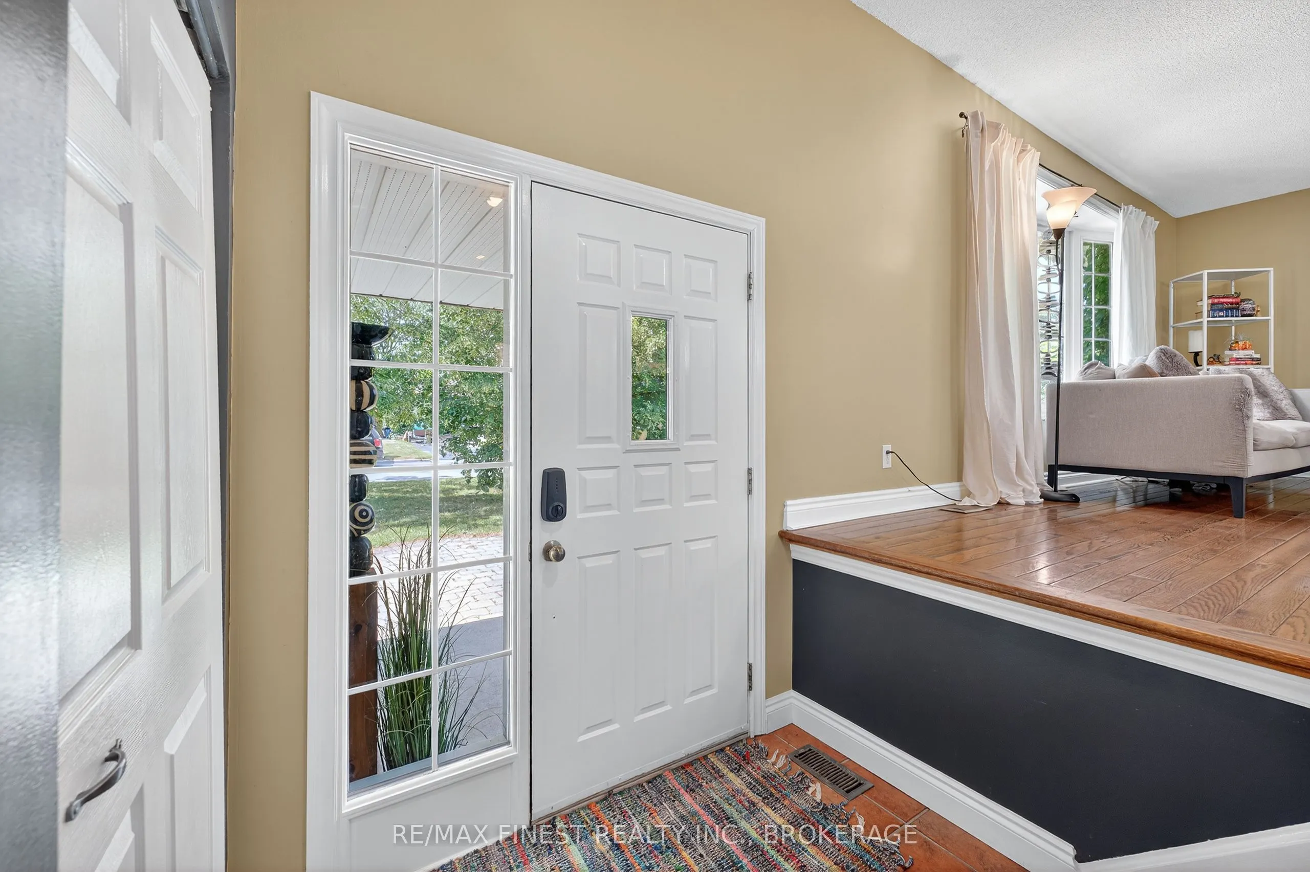 23 Diamond Crescent