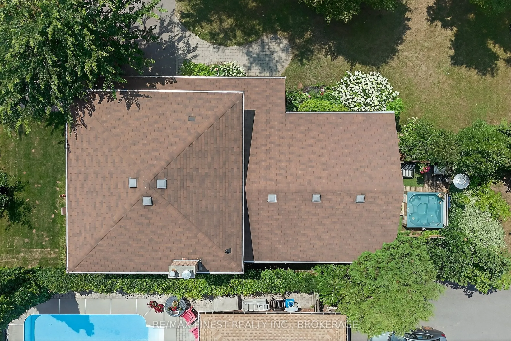 23 Diamond Crescent