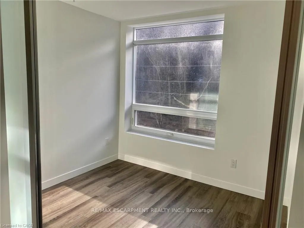 479 Charlton Avenue E, #410