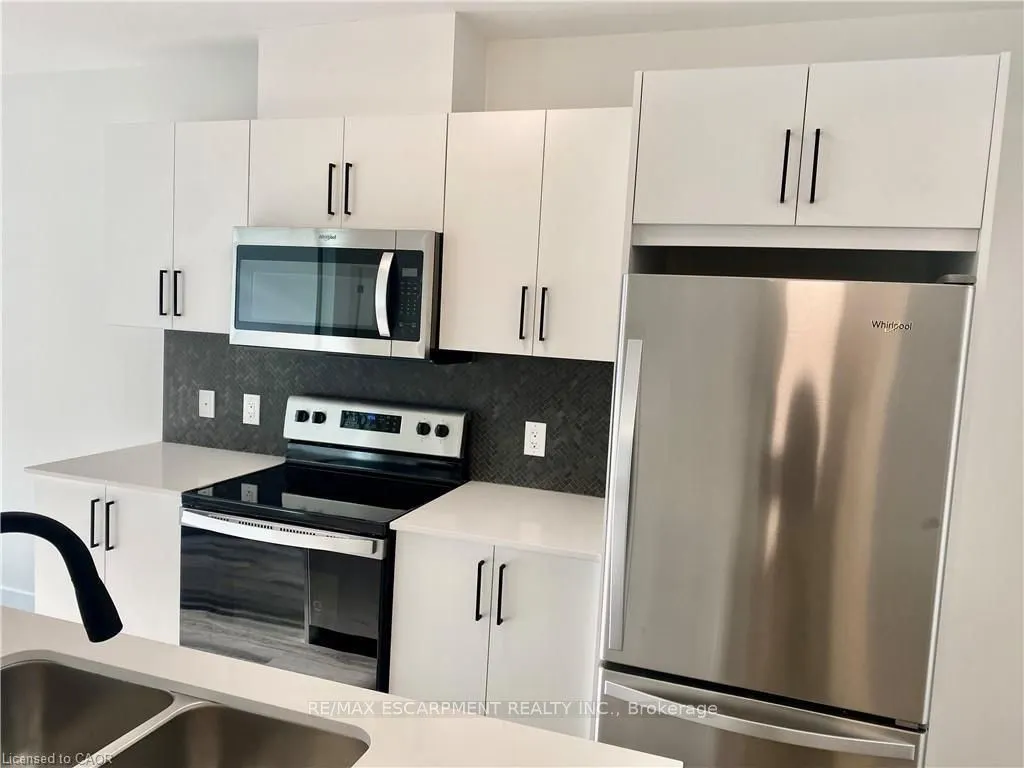 479 Charlton Avenue E, #410