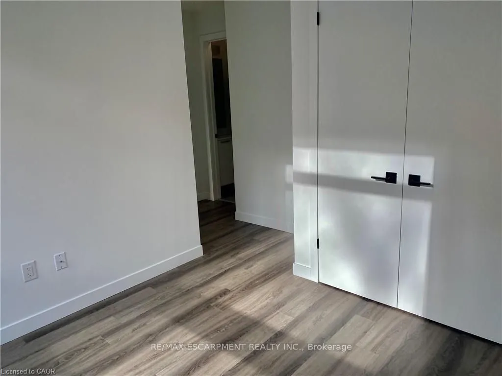 479 Charlton Avenue E, #410