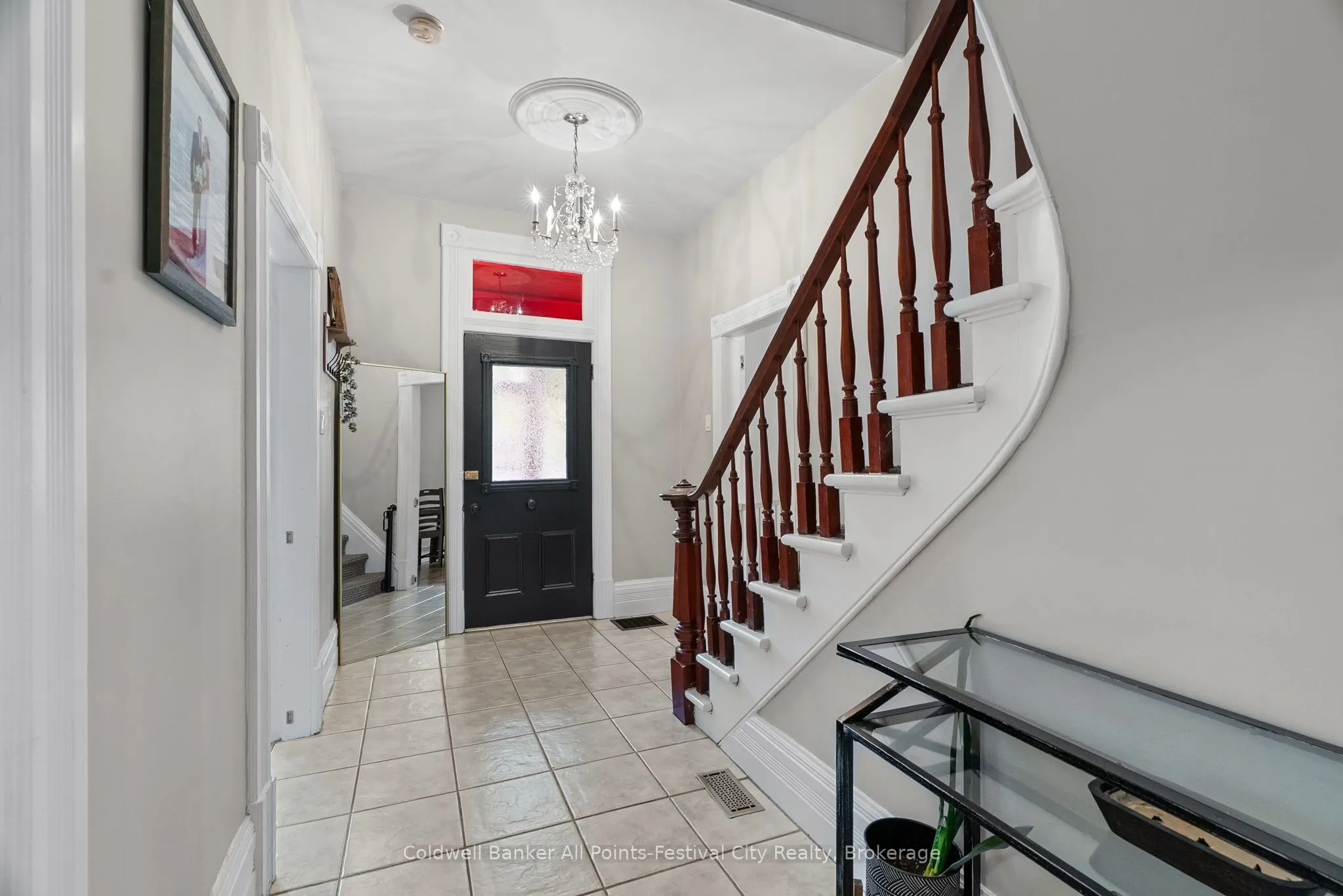 43 Bruce Street E