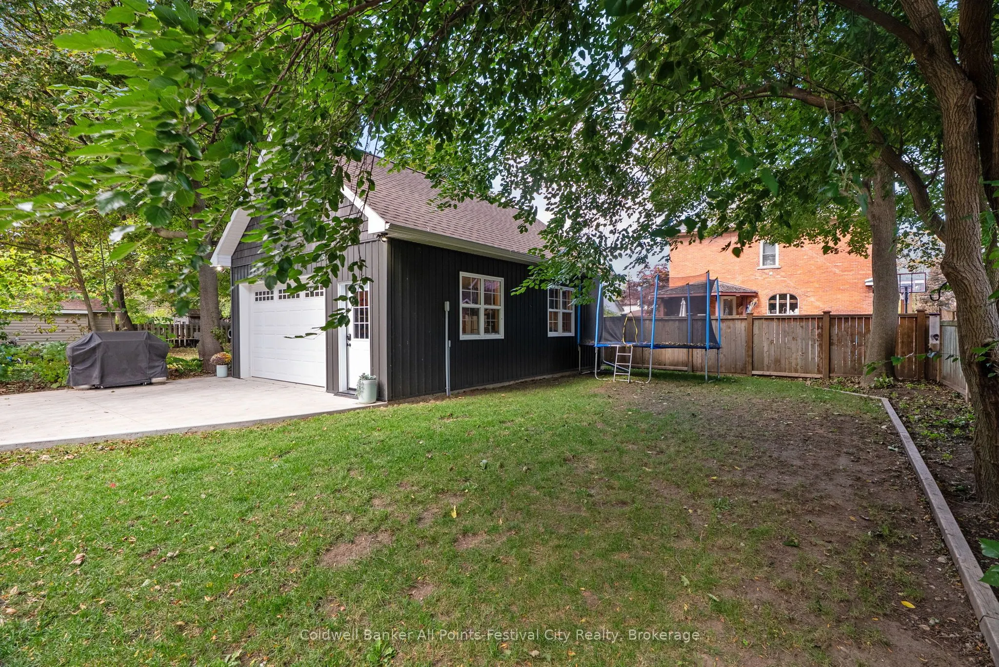 43 Bruce Street E
