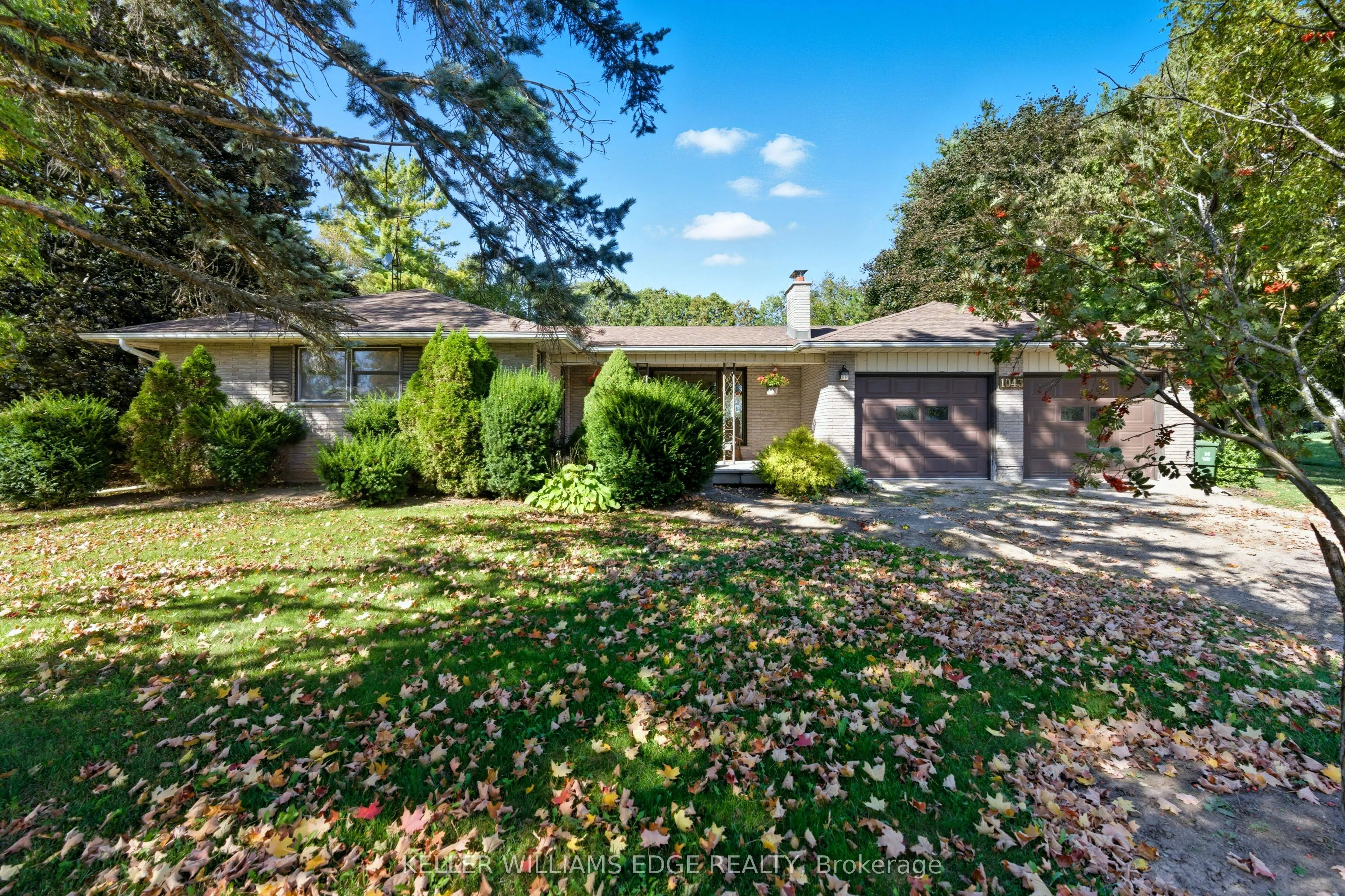 1043 Safari Road