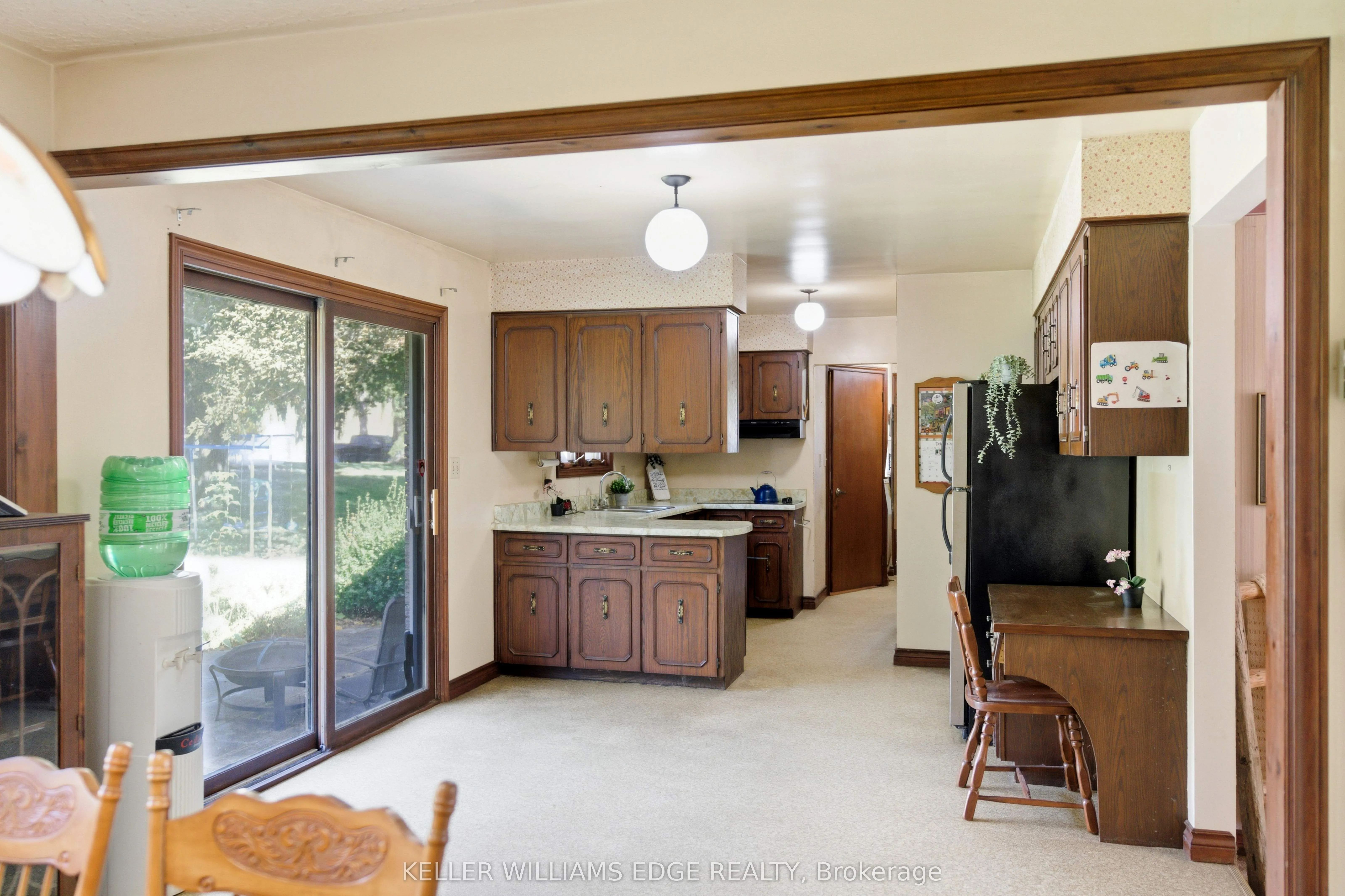 1043 Safari Road