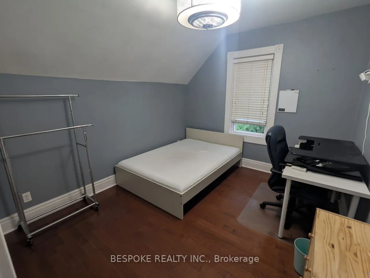6 Henry Street, #Main/Second Floor
