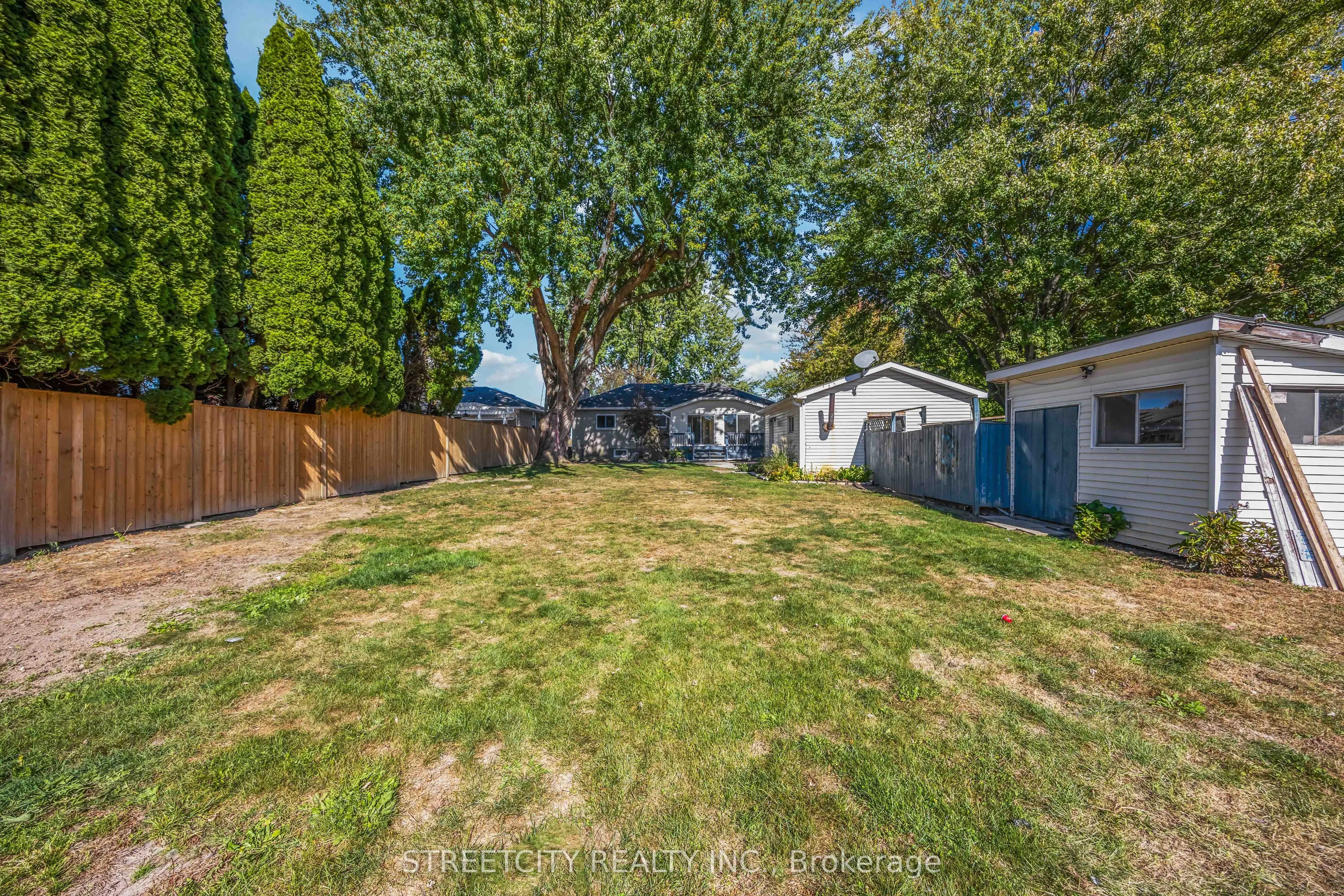 4767 St. Clair Parkway