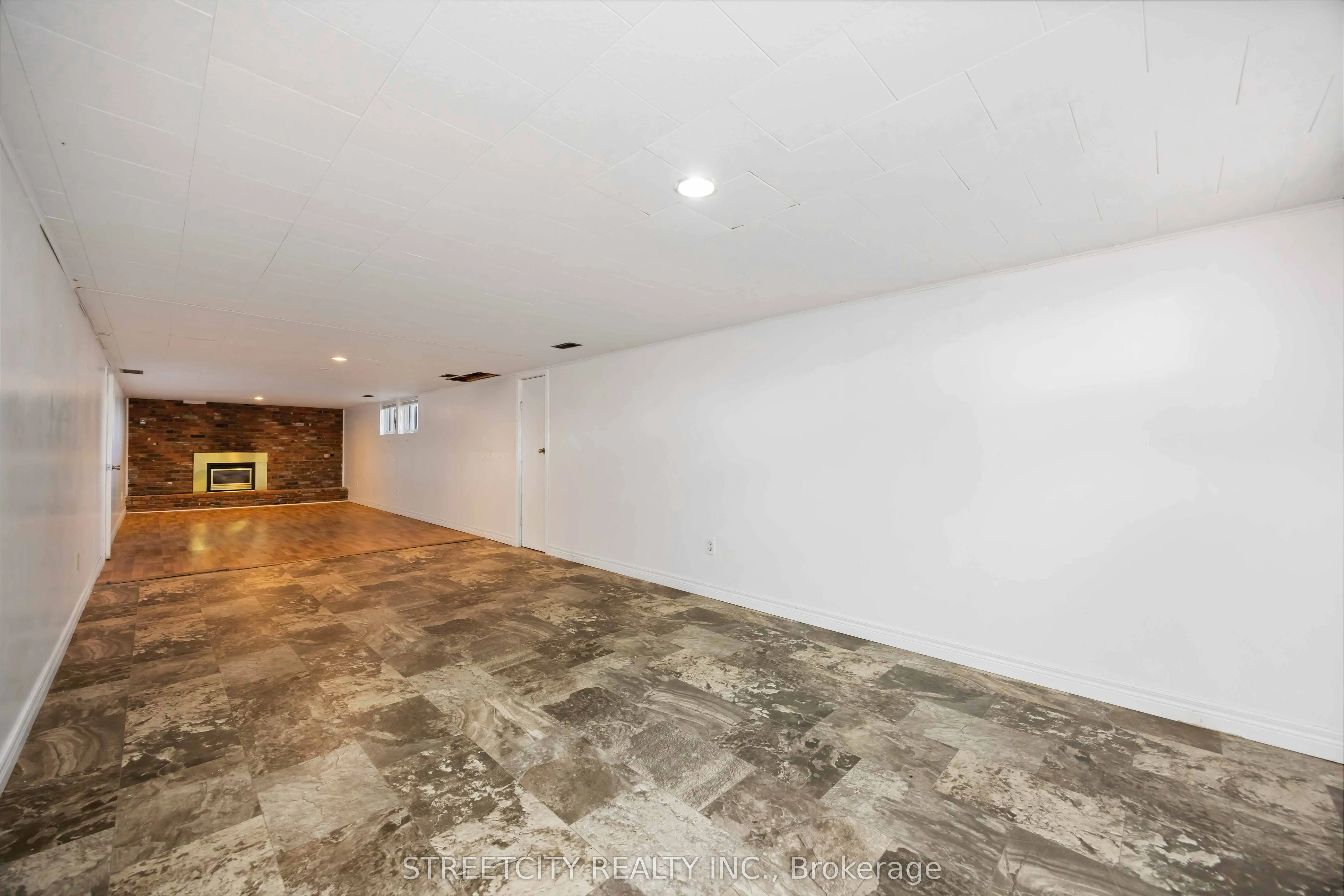 4767 St. Clair Parkway