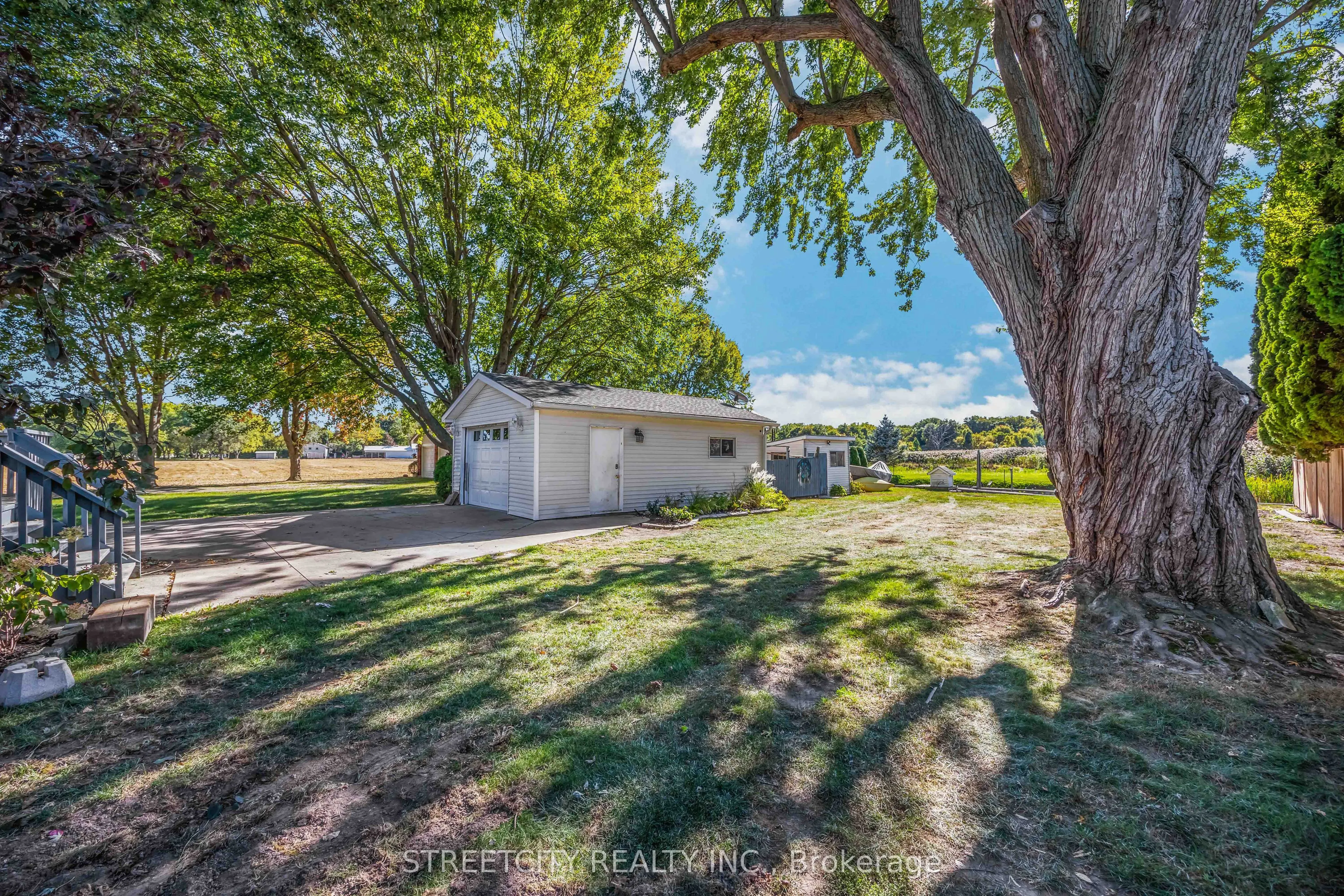 4767 St. Clair Parkway