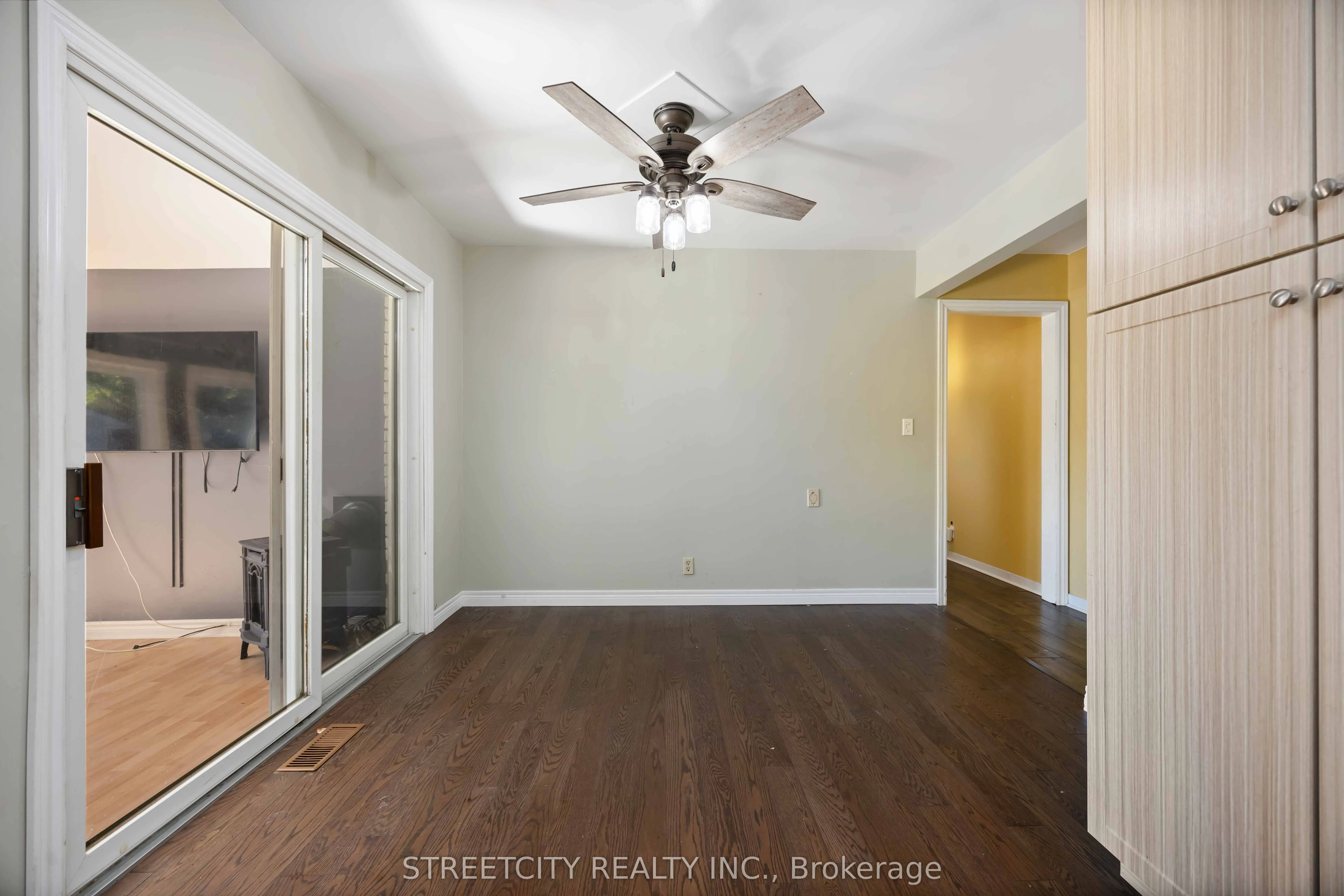 4767 St. Clair Parkway