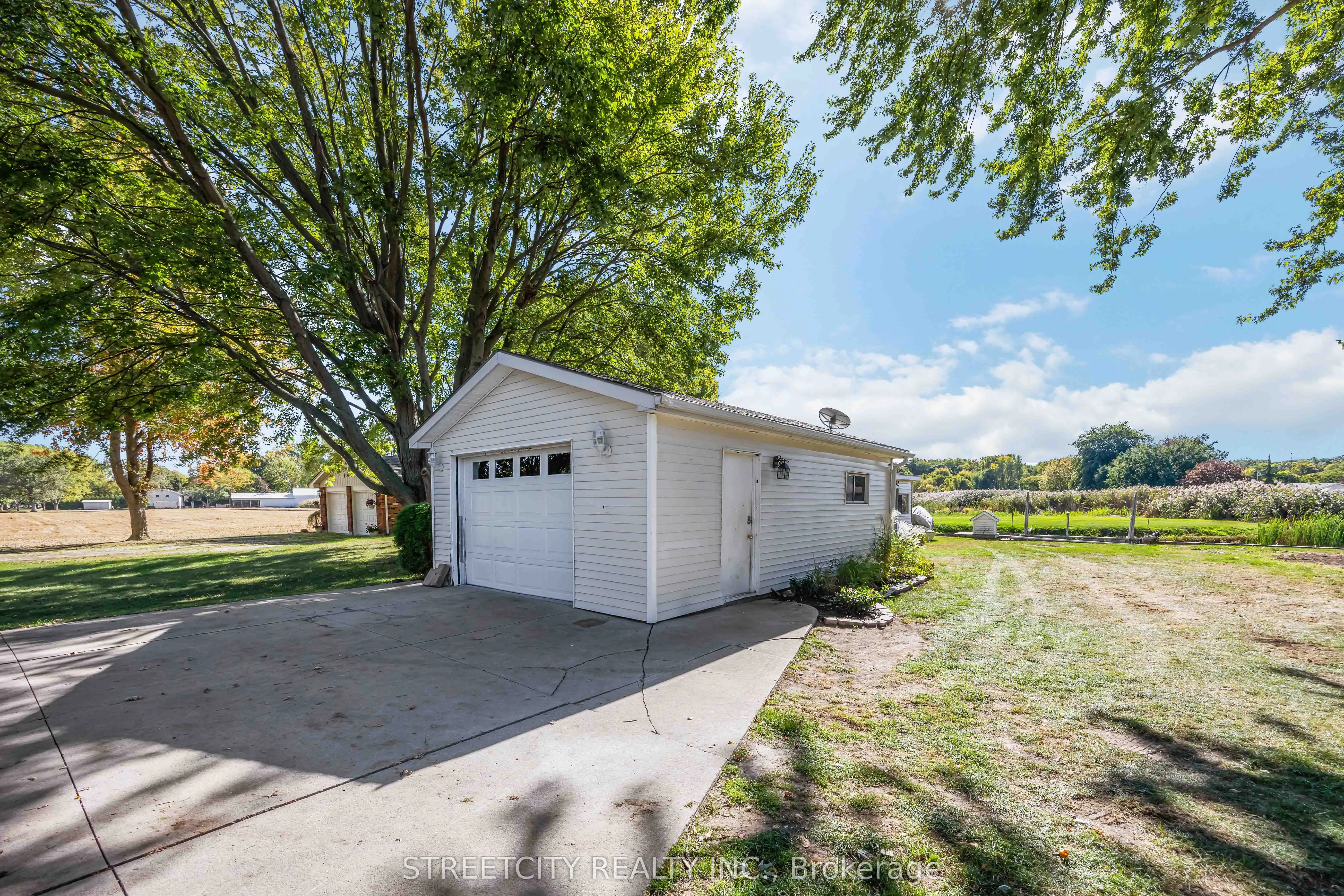 4767 St. Clair Parkway
