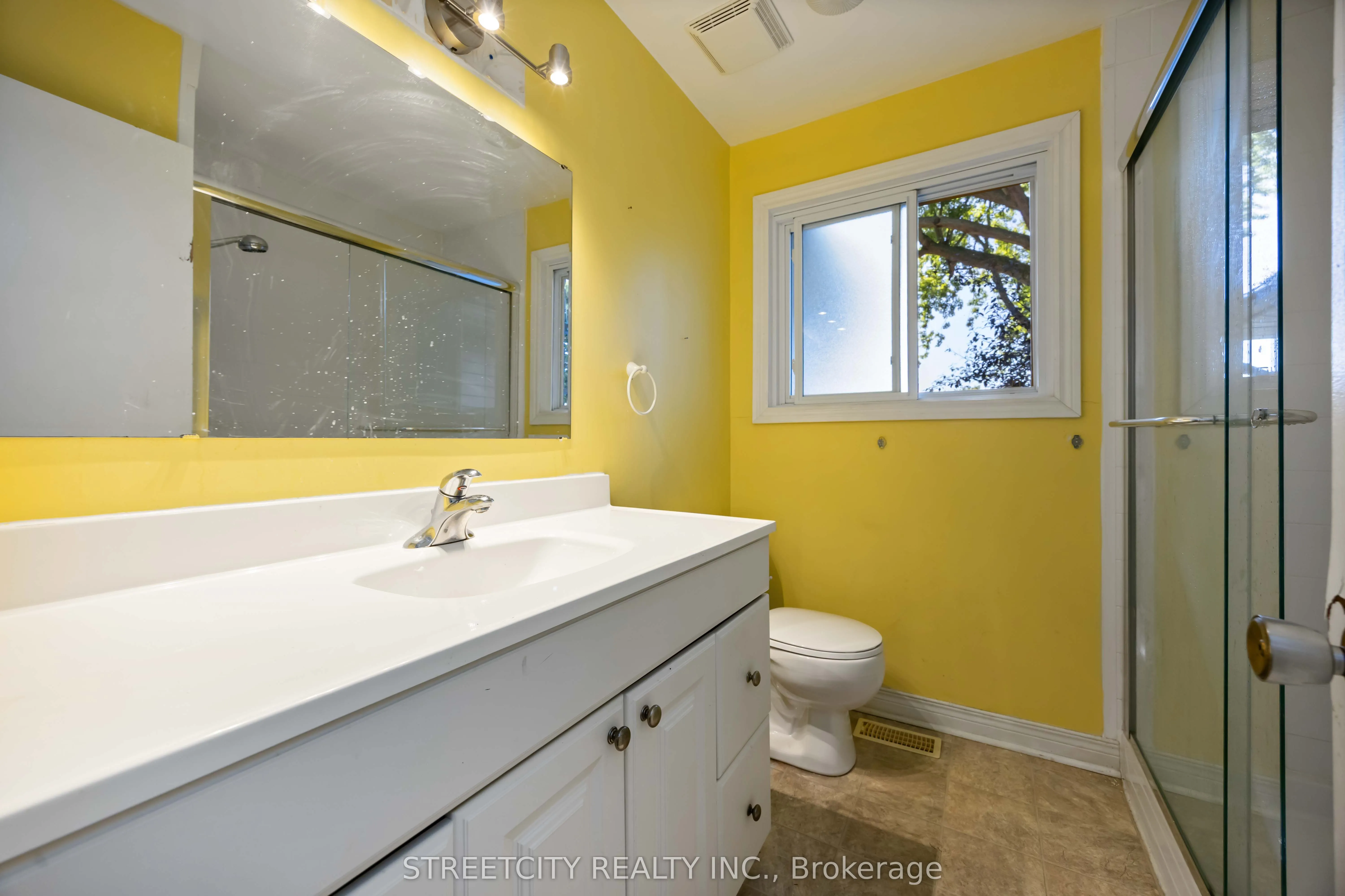 4767 St. Clair Parkway