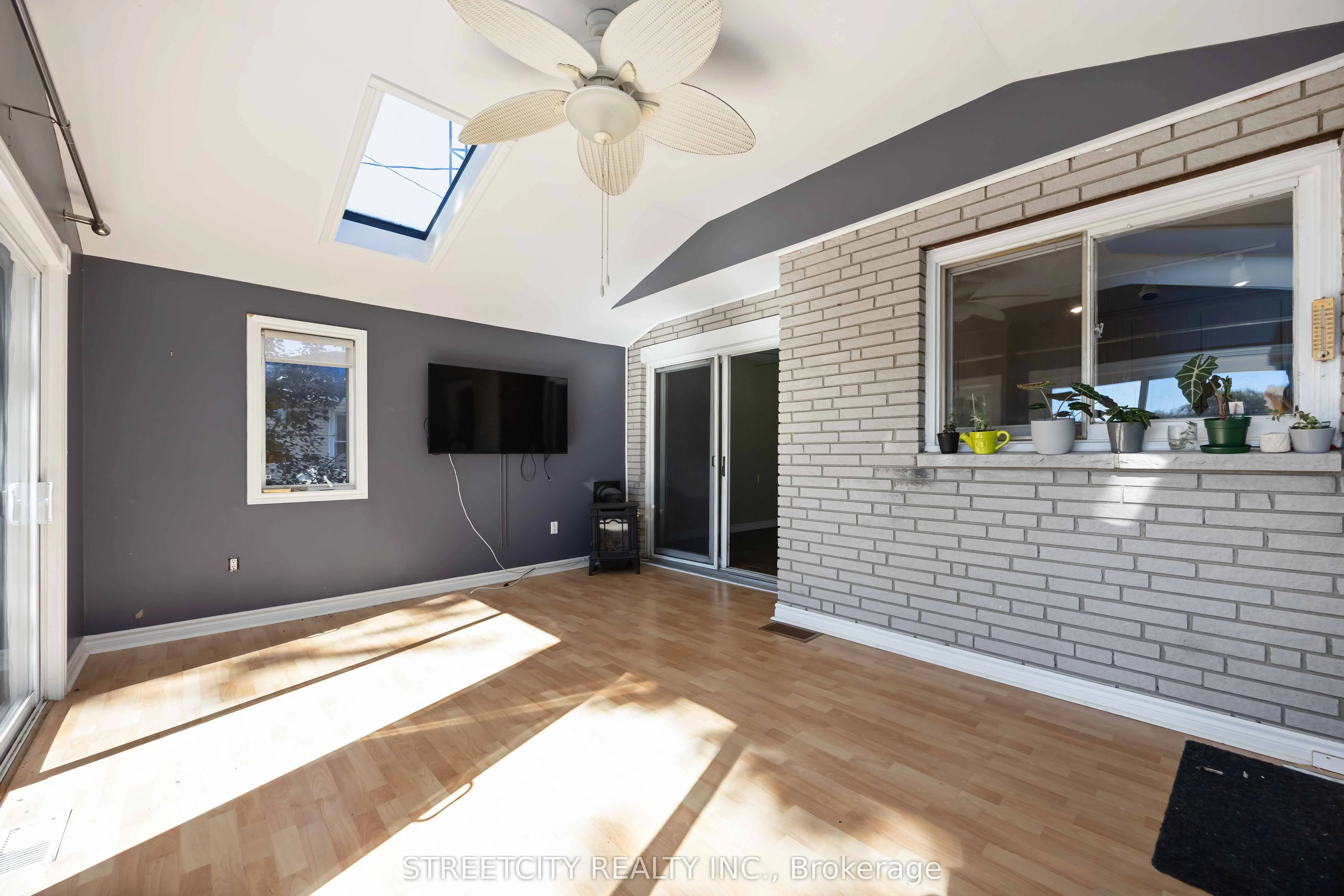 4767 St. Clair Parkway