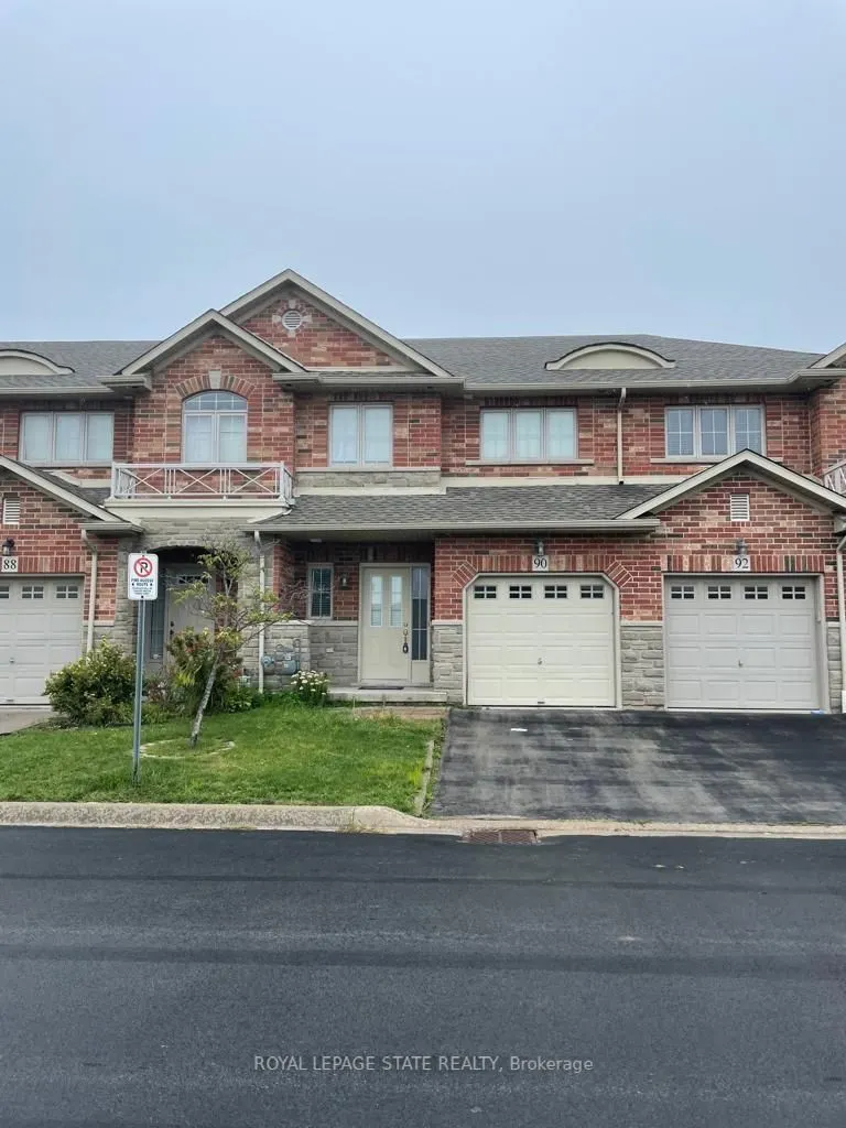 90 Marina Point Crescent