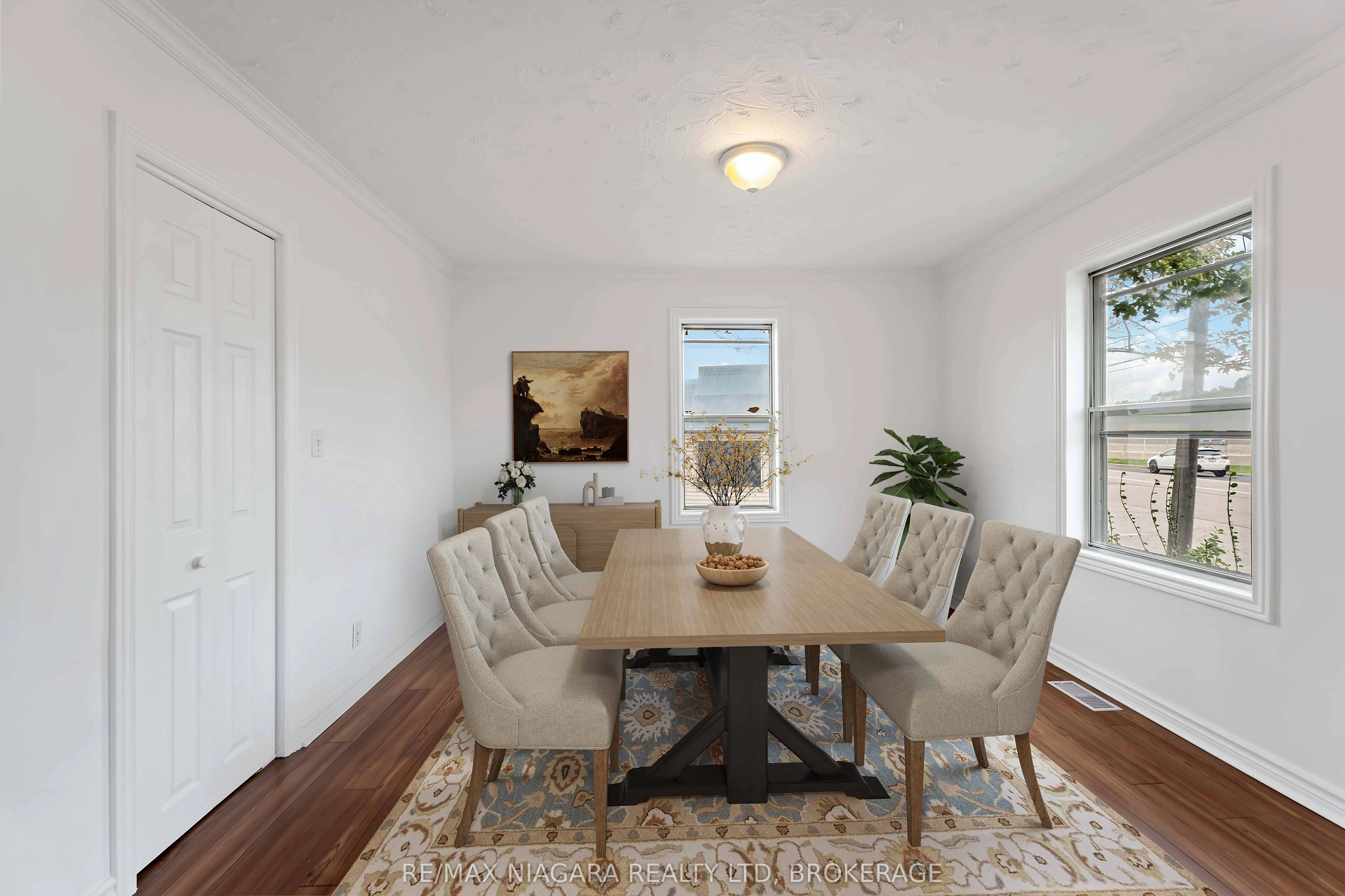 21 Maywood Avenue