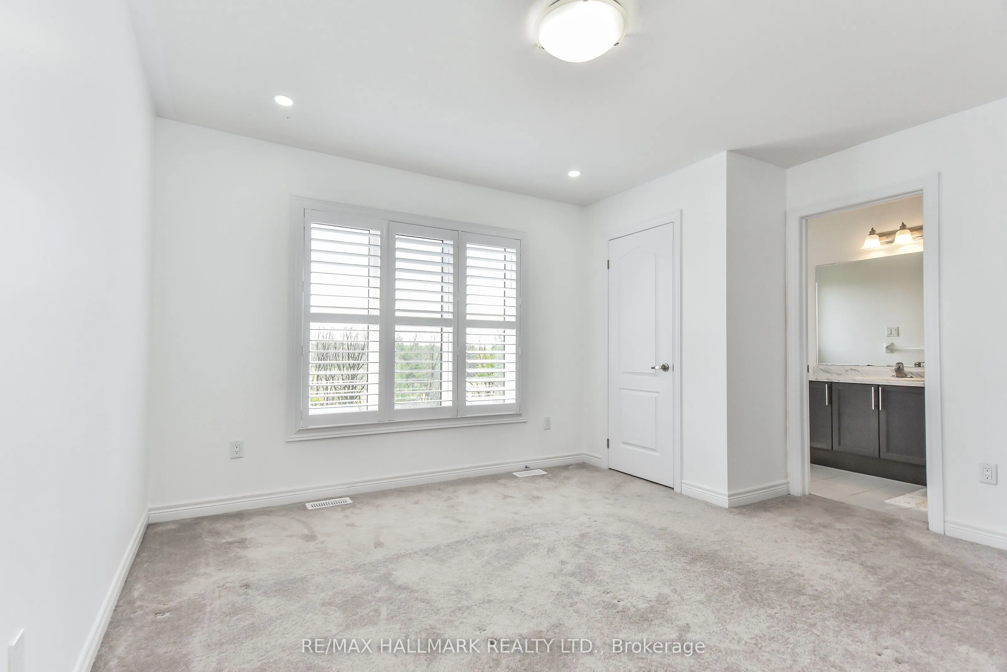 740 Linden Drive, #14