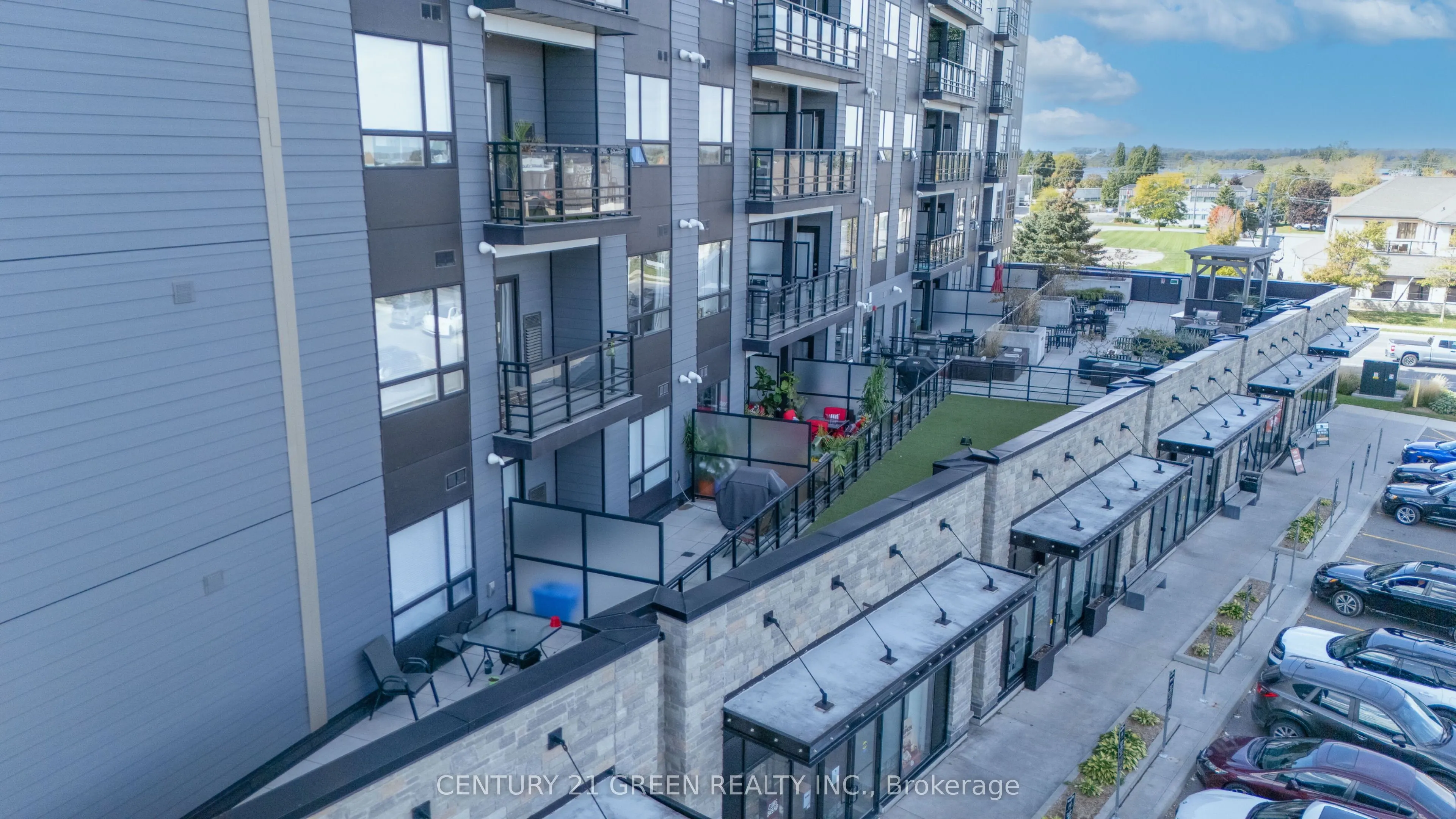 255 Northfield Drive E, #407