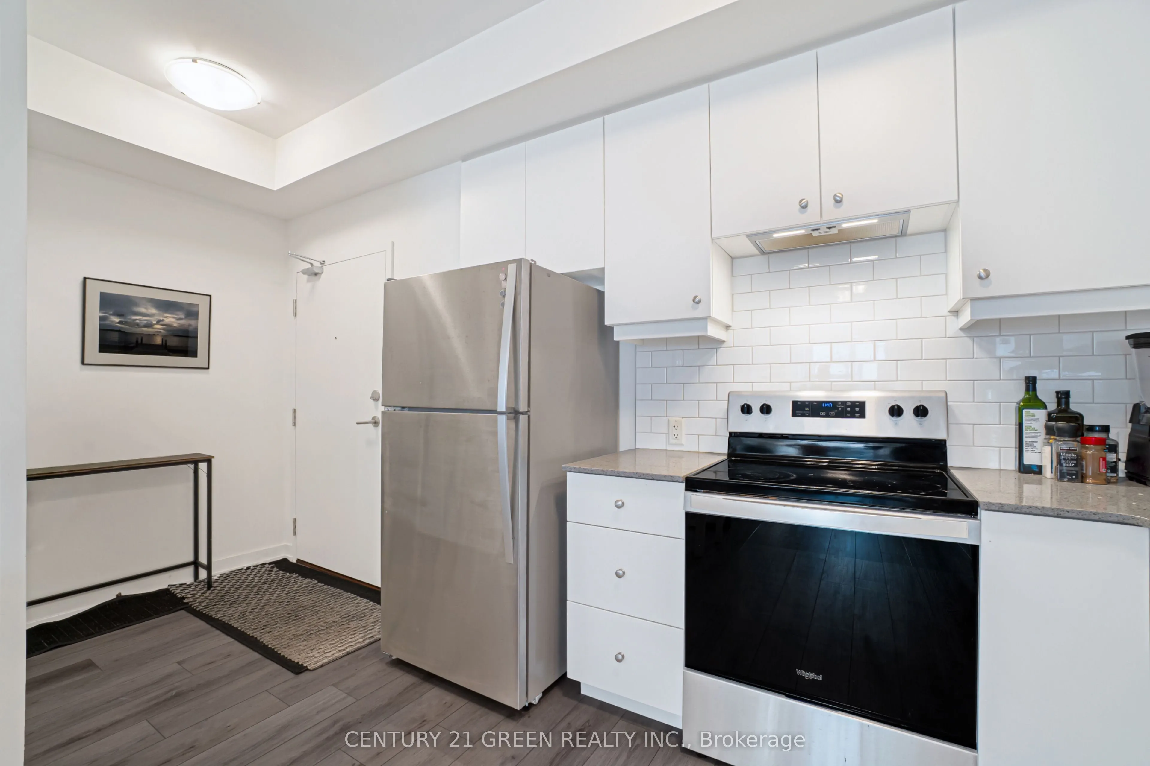255 Northfield Drive E, #407