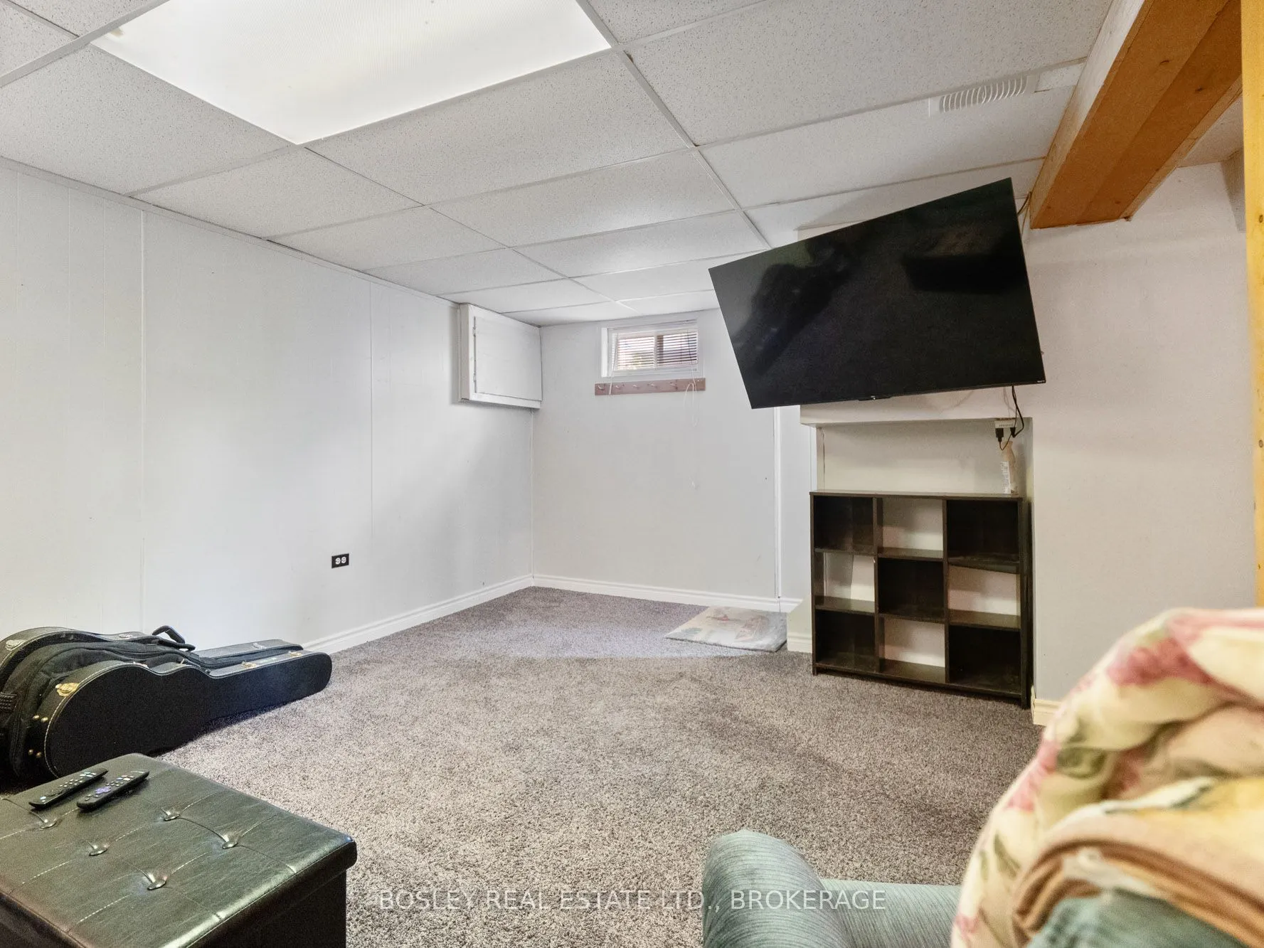 17 Deerfield Parkway