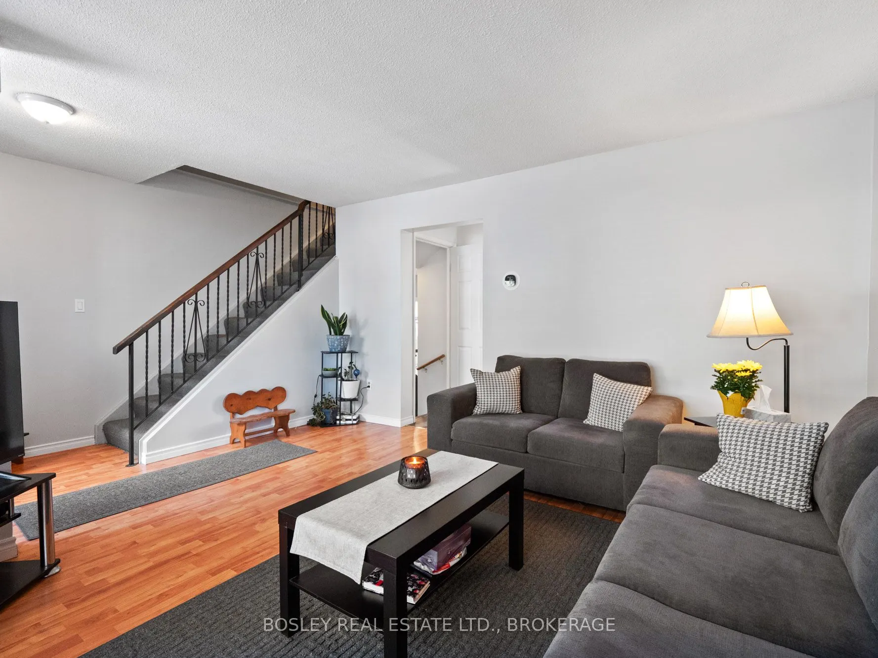 17 Deerfield Parkway