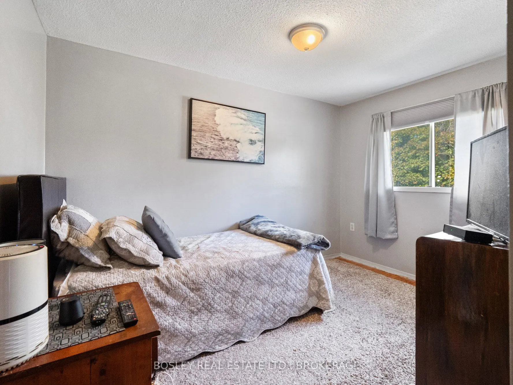 17 Deerfield Parkway