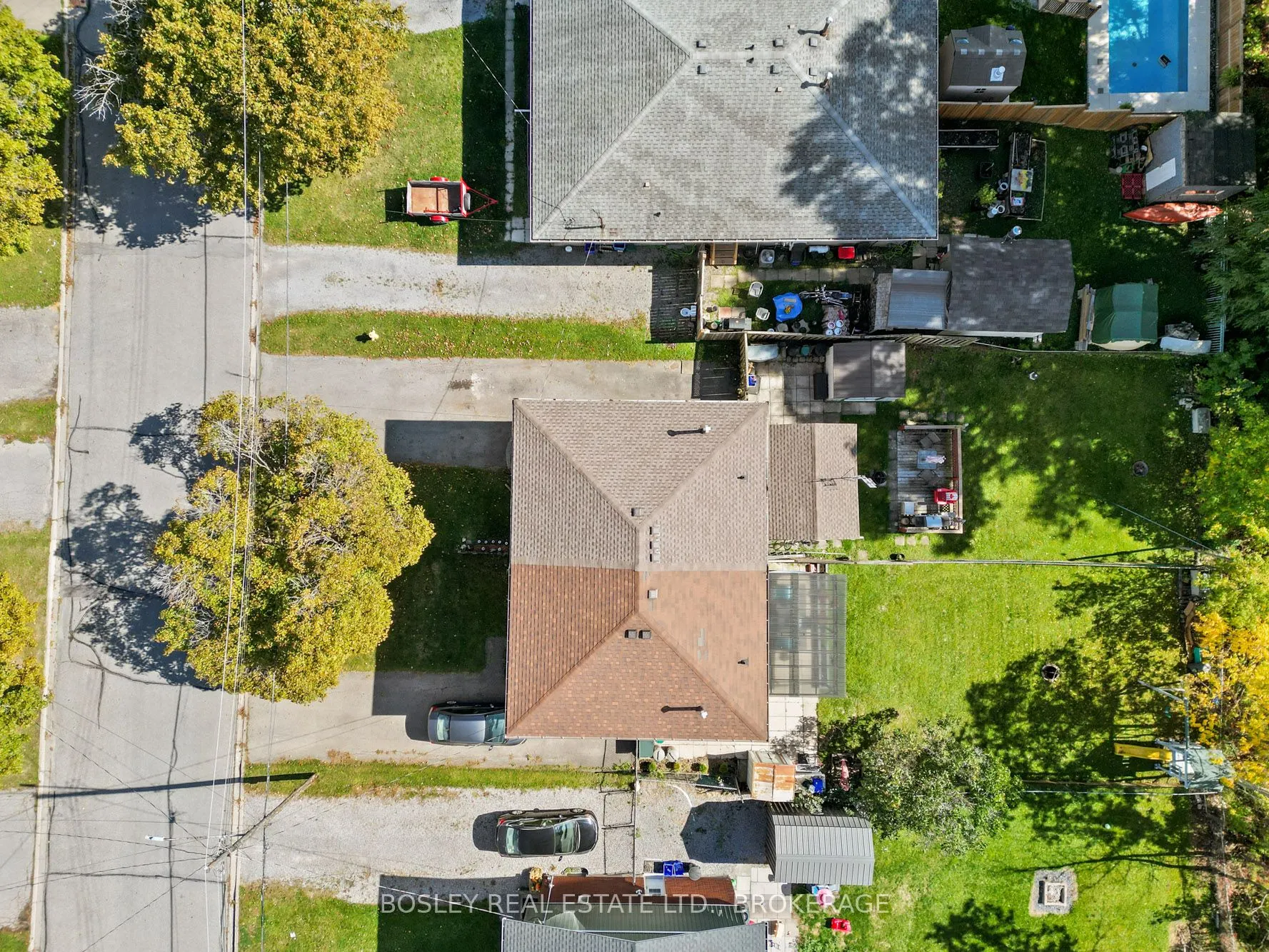 17 Deerfield Parkway