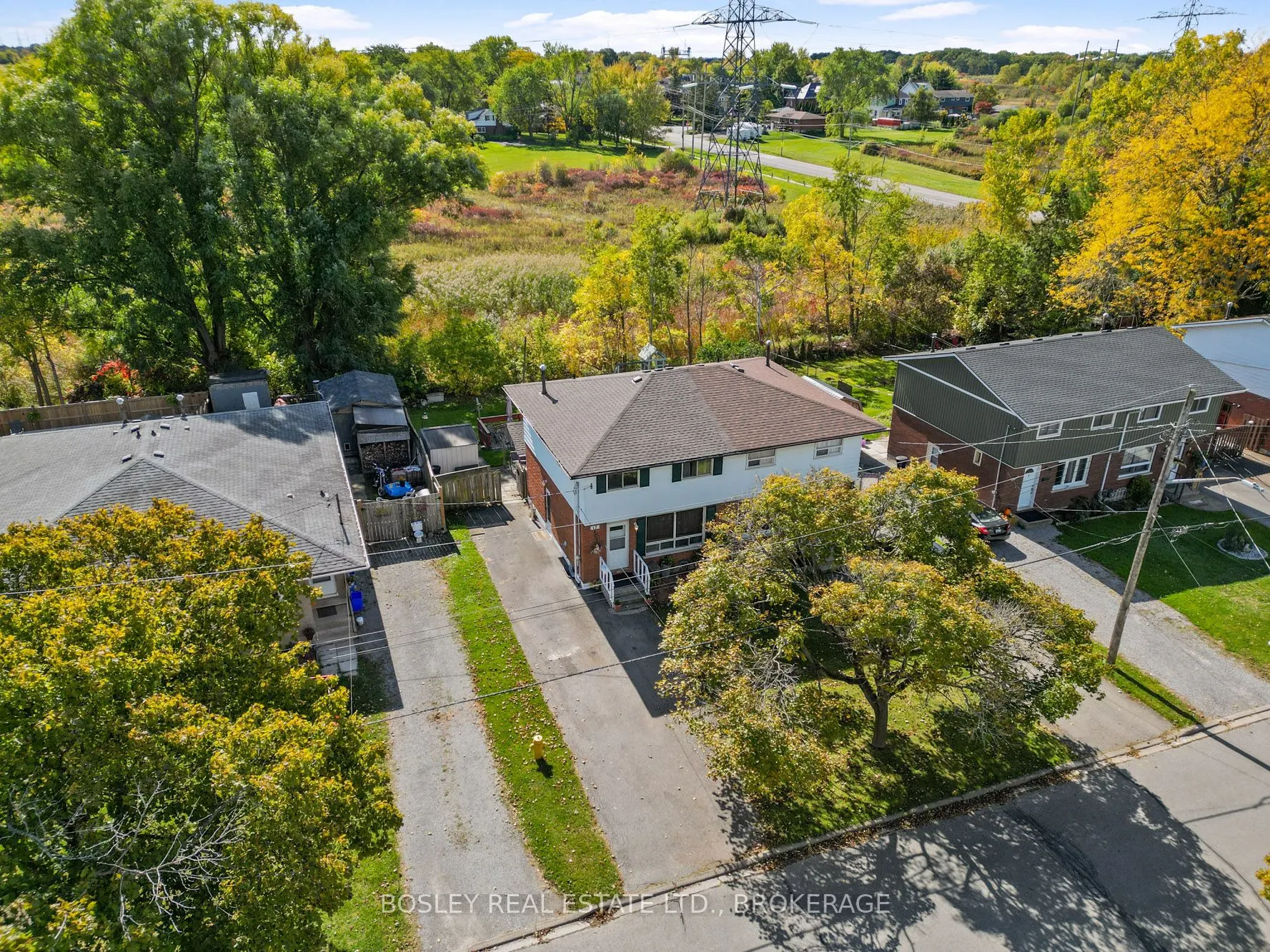 17 Deerfield Parkway