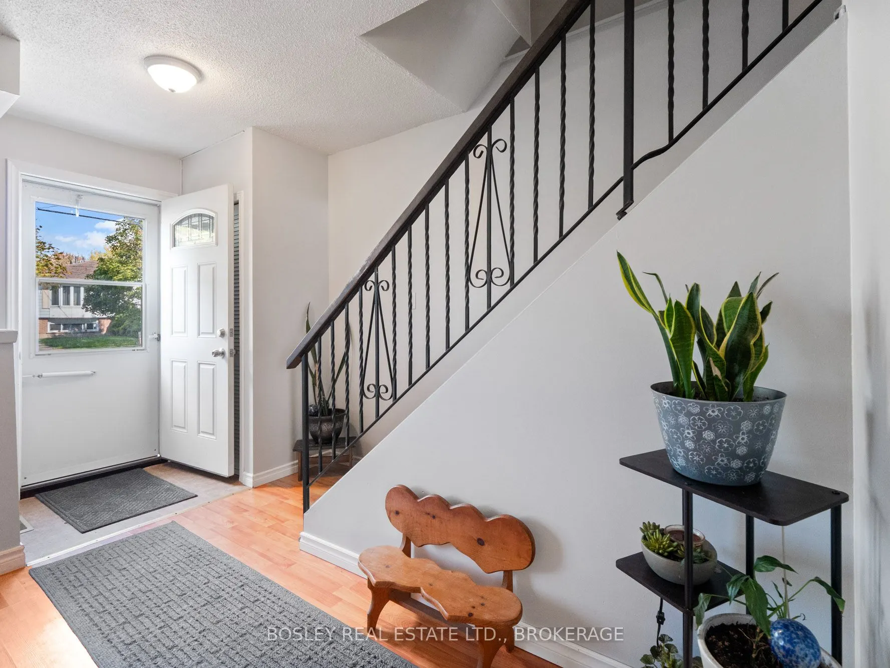 17 Deerfield Parkway