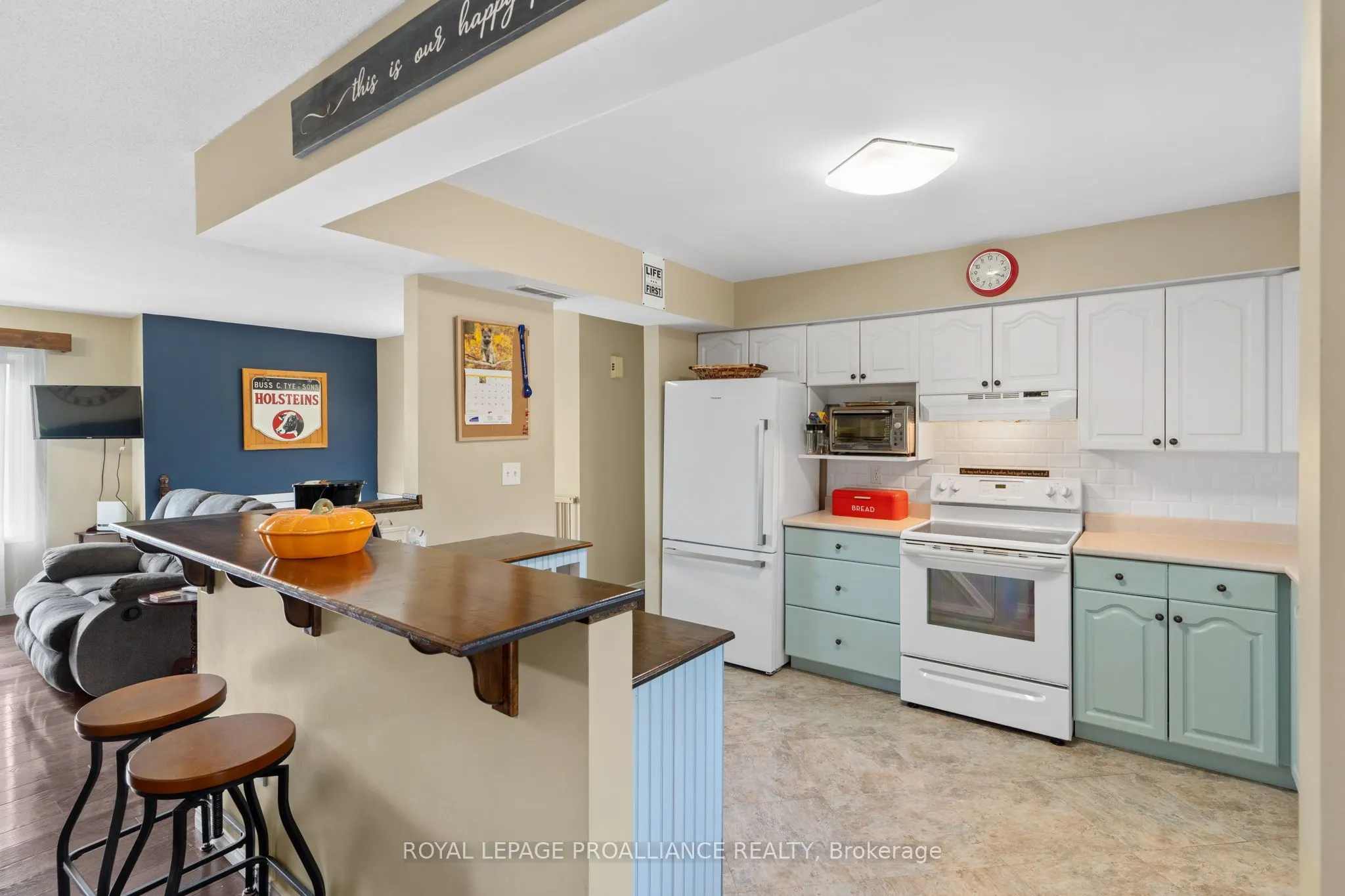 6 Layng Drive